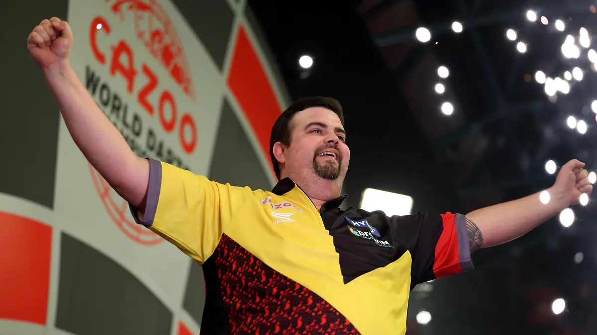 1st January 2023, Alexandra Palace, London, England 2022/23 PDC Cazoo World Darts Championships Day 14 Evening Session Gabriel Clemens celebrates as he wins the match against Gerwyn Price PUBLICATIONxNOTxINxUK ActionPlus12463676 ShaunxBrooks