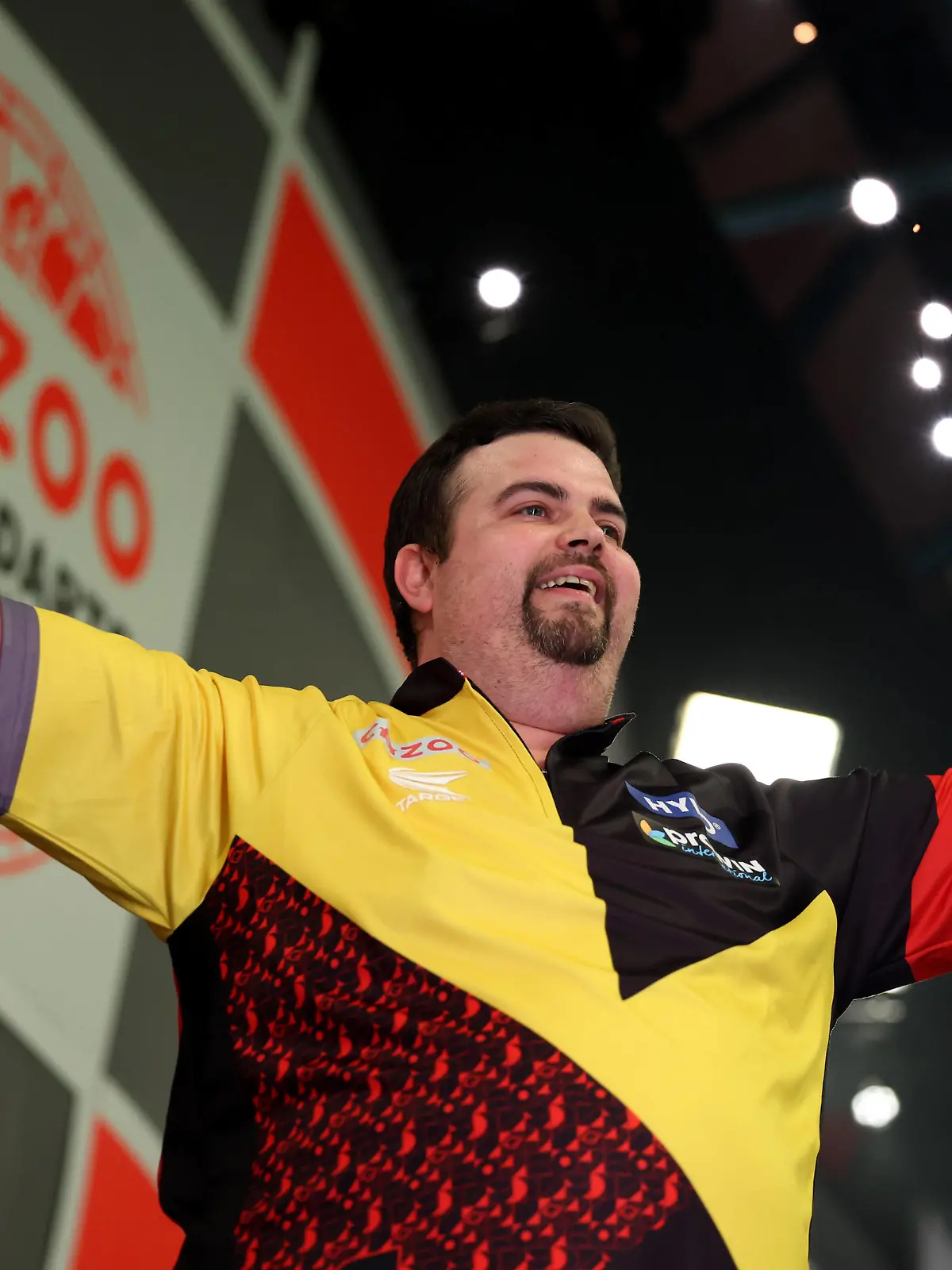  1st January 2023, Alexandra Palace, London, England 2022/23 PDC Cazoo World Darts Championships Day 14 Evening Session Gabriel Clemens celebrates as he wins the match against Gerwyn Price PUBLICATIONxNOTxINxUK ActionPlus12463676 ShaunxBrooks