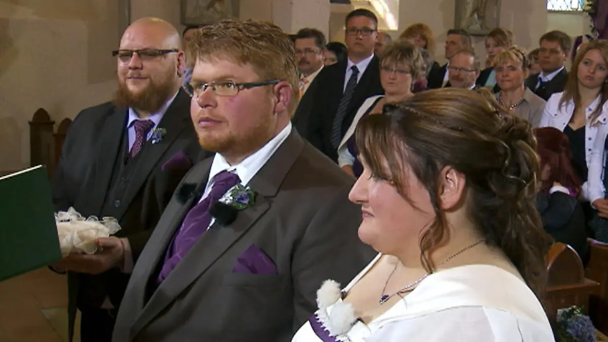 Peter und Nicole geben sich das "Ja"-Wort Romantische Hochzeit bei "Bauer sucht Frau"