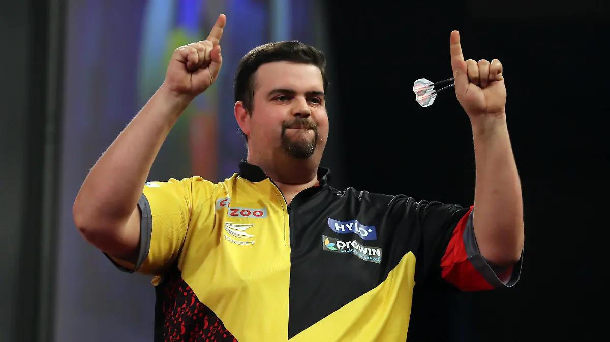 Sport Bilder des Tages RECORD DATE NOT STATED 30th December 2022, Alexandra Palace, London, England 2022/23 PDC Cazoo World Darts Championships Day 13 Afternoon Session Gabriel Clemens celebrates after defeating Alan Soutar PUBLICATIONxNOTxINxUK ActionPlus12462242 JohnxPatrickxFletcher