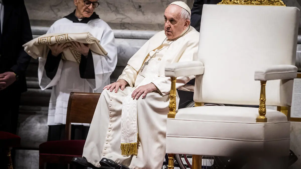 31/12/2022 CittvÄô del Vaticano, primi vespri e Te Deum presieduti da Papa Francesco//AGFEDITORIAL_SEA311222-009/Credit:Alessandro Serrano' / AGF/SIPA/2301011301/Credit:Alessandro Serrano' / AGF/SIPA/2301011316