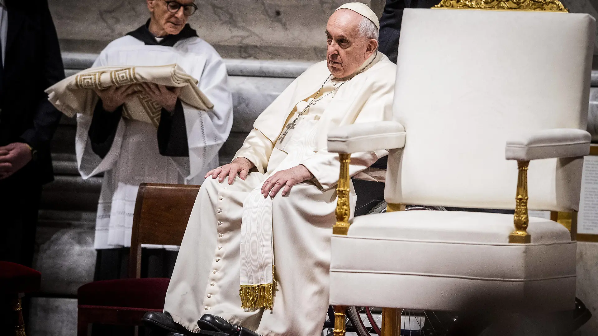 31/12/2022 CittvÄô del Vaticano, primi vespri e Te Deum presieduti da Papa Francesco//AGFEDITORIAL_SEA311222-009/Credit:Alessandro Serrano' / AGF/SIPA/2301011301/Credit:Alessandro Serrano' / AGF/SIPA/2301011316
