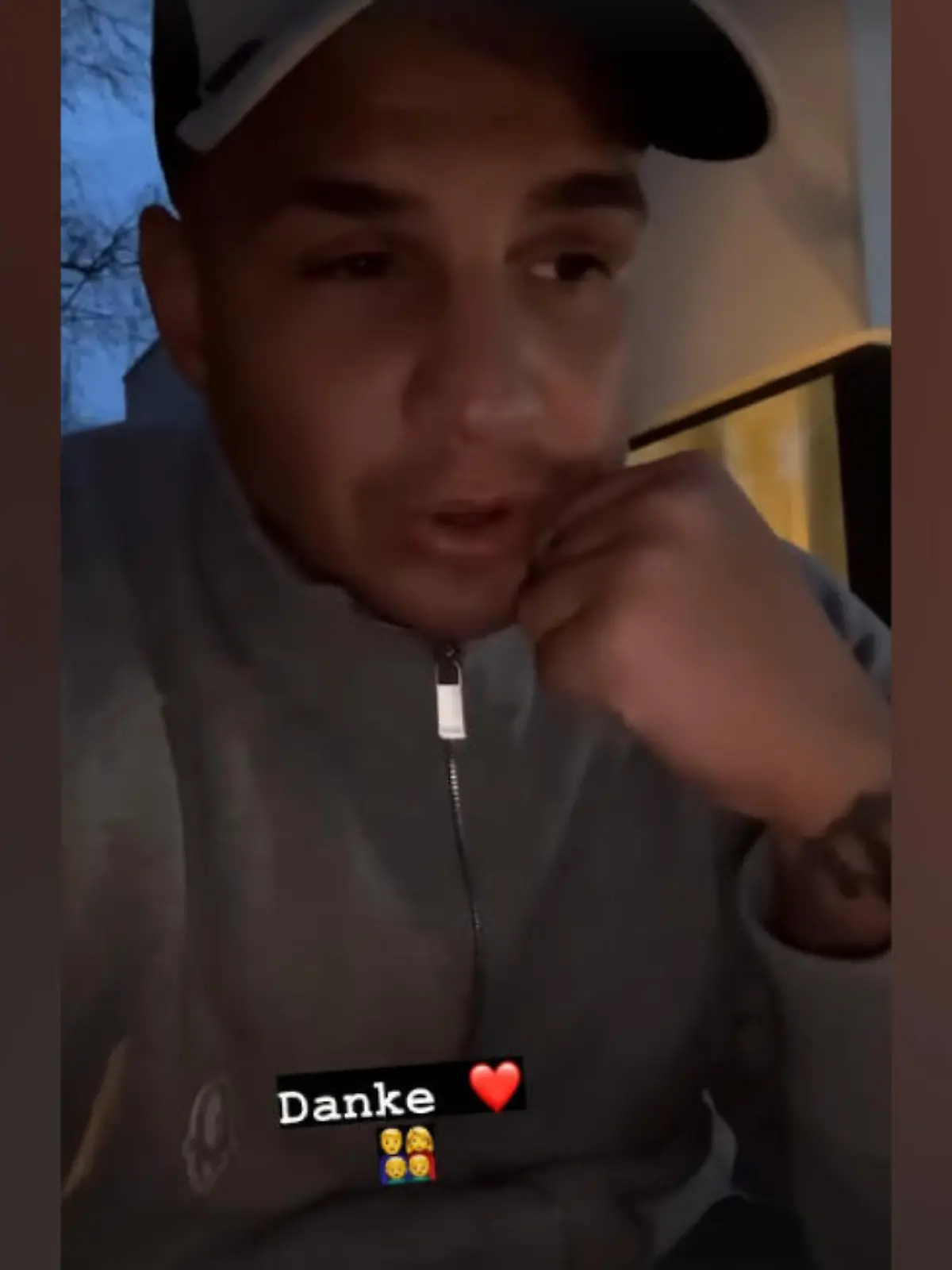Pietro  Lombardi dankt seinen Fans.