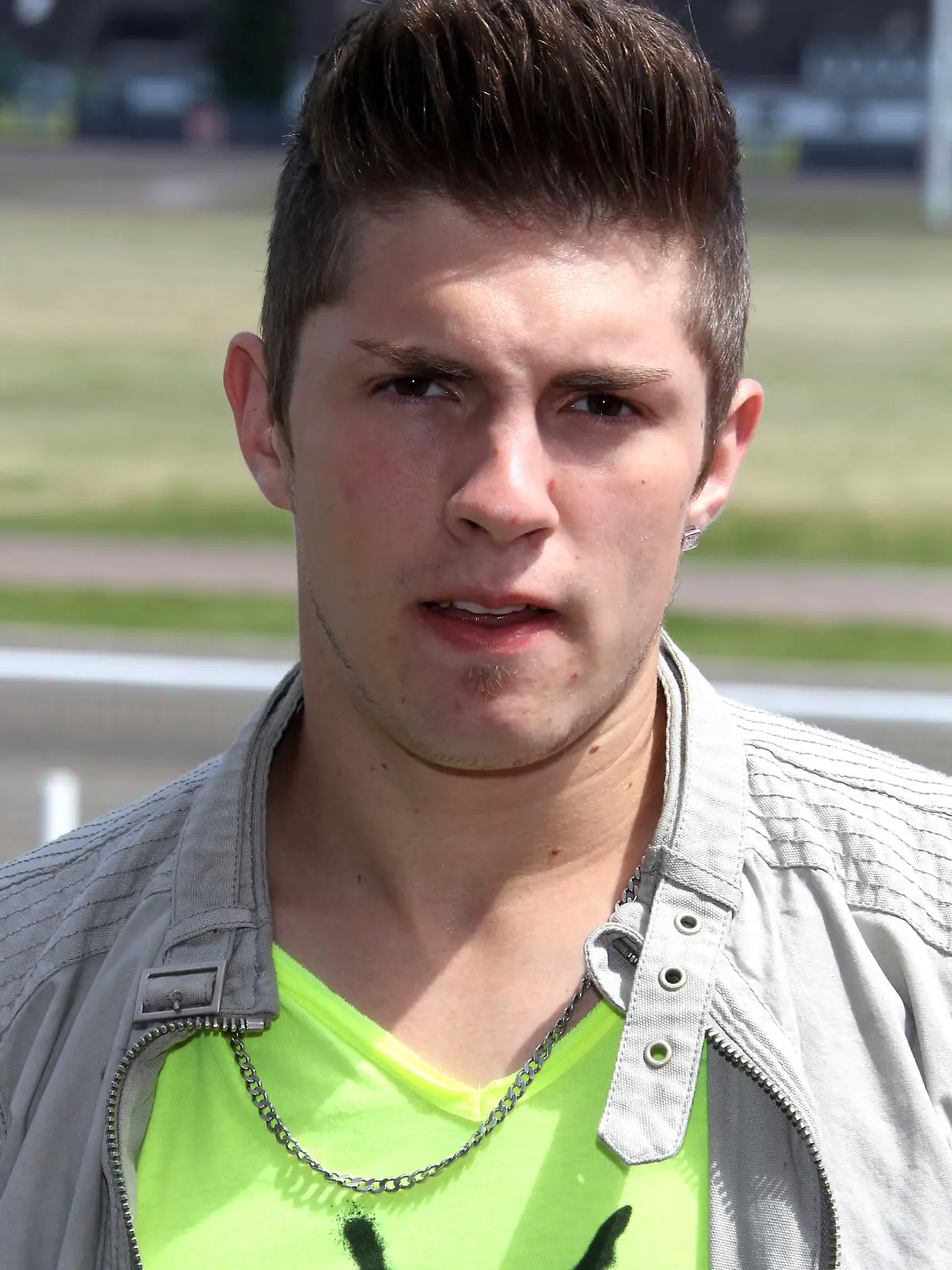 Joey Heindle beim Bild Renntag auf der Trabrennbahn Bahrenfeld. Hamburg, 09.06.2013