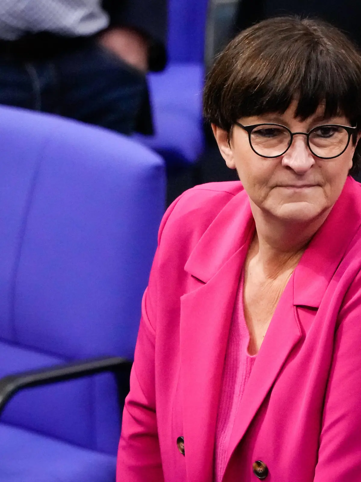  75. Bundestagssitzung und Debatte Aktuell,14.12.2022 Berlin, Saskia Esken von der Partei SPD im Portrait im Plenum zur Debatte Regierungserklaerung zum EU-ASEAN-Gipfel und EU-Rat bei der 75. Sitzung des Deutschen Bundestag in Berlin Berlin Berlin Deutschland *** 75 Bundestag session and debate Current,14 12 2022 Berlin, Saskia Esken of the party SPD in the portrait in the plenum to the debate government statement on the EU ASEAN Summit and EU Council at the 75 session of the German Bundestag in Berlin Berlin Germany