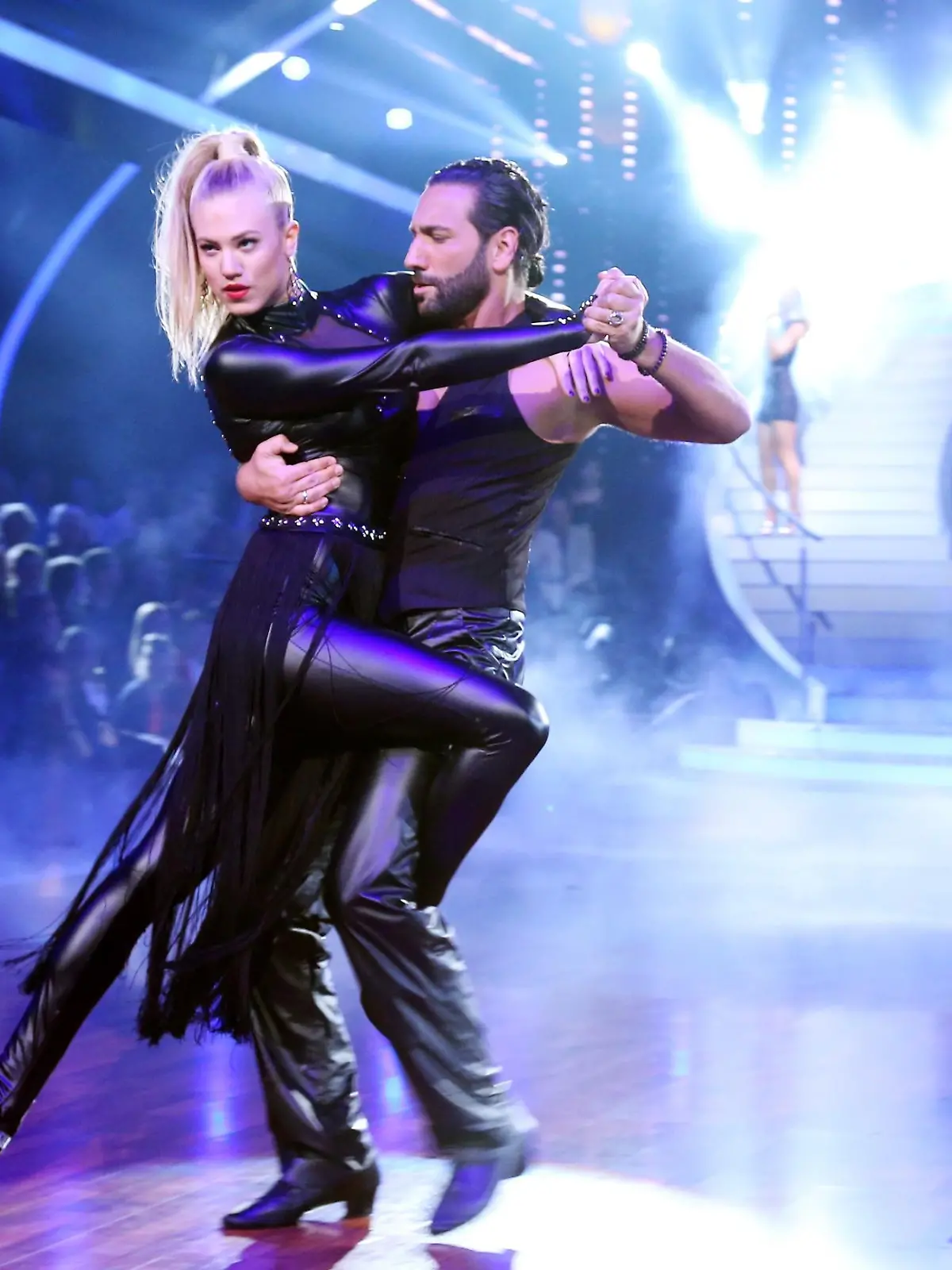 Larissa Marolt und Massimo Sinató     Die Entscheidung: Tanja Szewczenko und Willi Gabalier sind in der nächsten Sendung wieder dabei. 