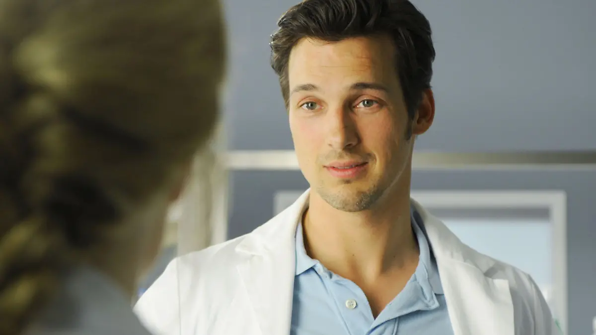 Dr. Marc Meier (Florian David Fitz)