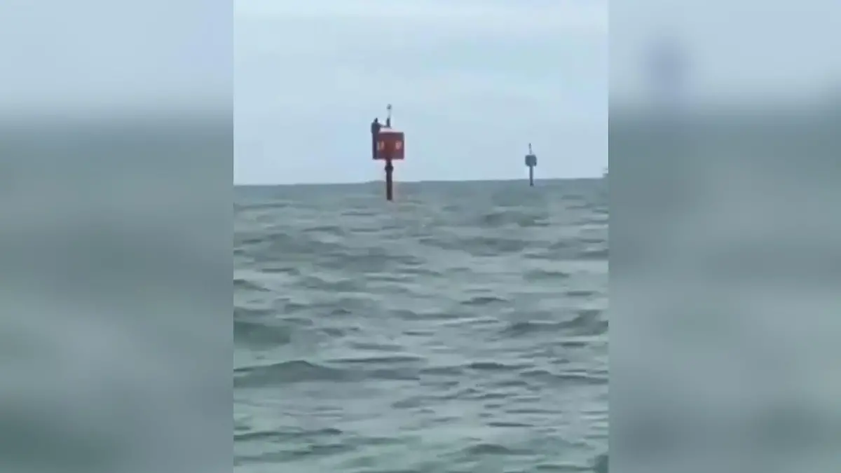 Rettung von der Boje nach 2 Tagen.