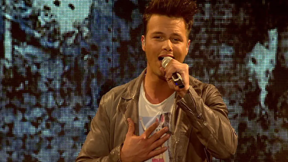 Richard überzeugt die Jury wieder auf deutsch DSDS 2014: Vierte Live-Challenge-Show