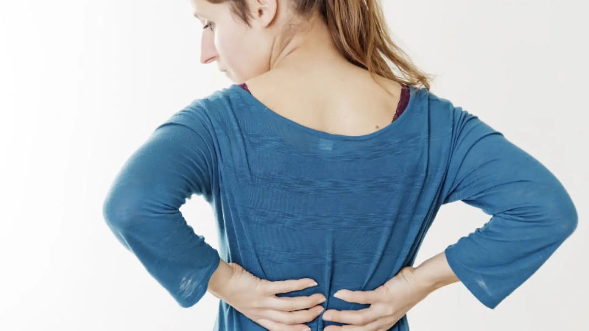 Osteoporose ist eine Erkrankung, bei der die Knochenmasse immer weniger wird.