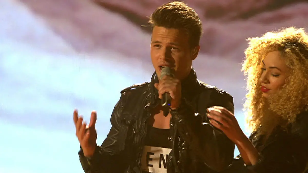 Richard Schlögl überzeugt mit deutschem Song den Poptitan DSDS 2014: Dritte Live-Challenge-Show