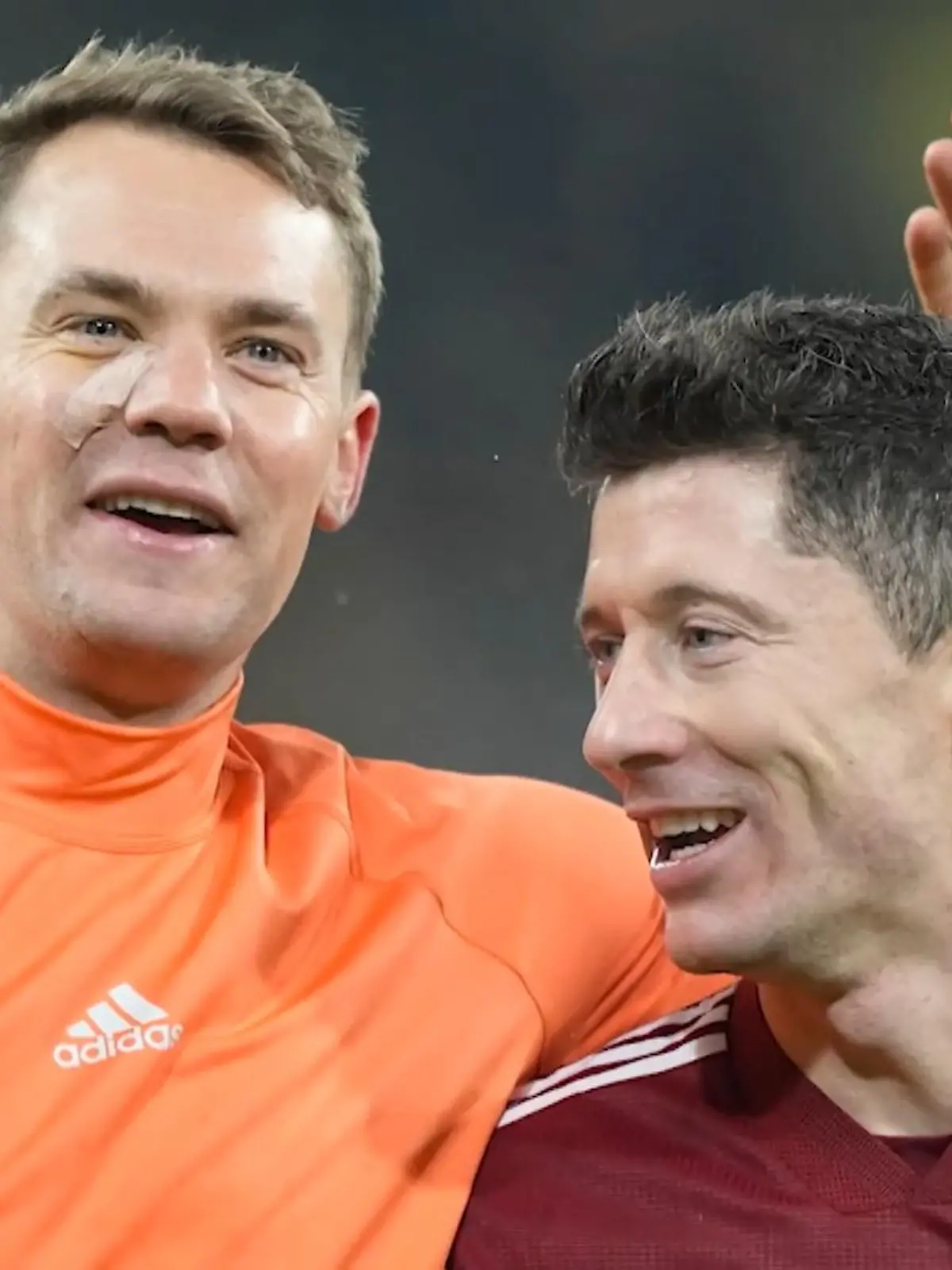Profi-Fußballer Manuel Neuer hat erklärt, dass er wegen Hautkrebs operiert werden musste. Die Hautärztin Yael Adler klärt auf, worum es sich dabei handelt.