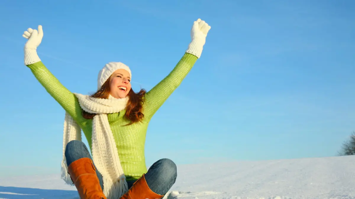 frau winter schnee Fotolia 33387990 S.jpg
