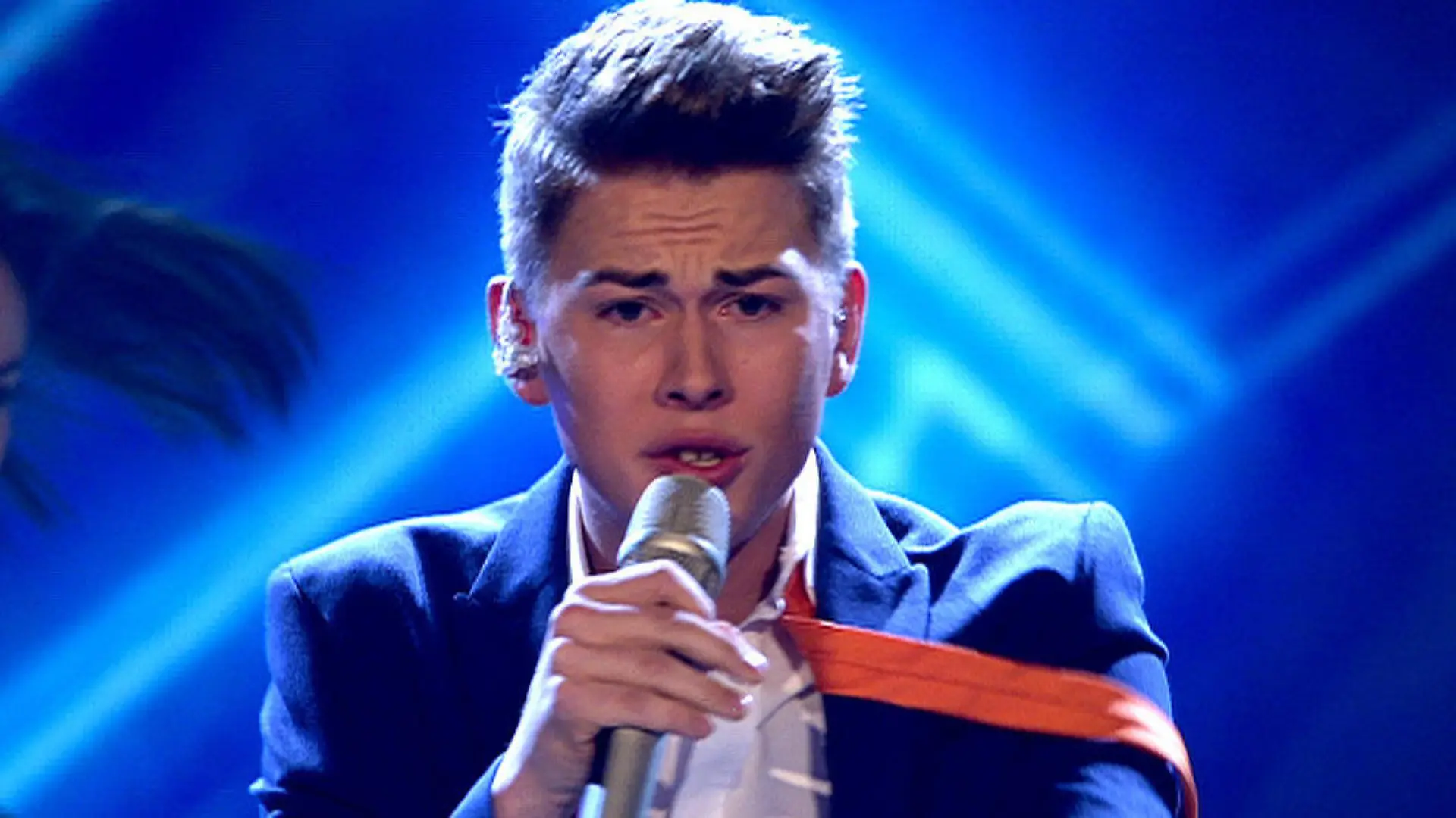 Enrico von Krawczynski singt "Beauty And A Beat" DSDS 2014: Erste Live-Challenge-Show
