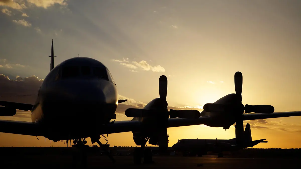 epa04135599 A Royal Australian Air Force (RAAF) AP-3C Orion aircraft from 92 Wing is on the flight line at dusk at RAAF base Pearce in Perth, Western Australia, 21 March 2014, after completing search missions for Flight MH370. The search is being conducted in an area 2,500km off the South West coast of Perth after the Malaysian Airways aircraft went missing on 08 March 2014 whilst on a flight between Kuala Lumpur and Beijing. More planes and ships were set to join an international effort scouring a 23,000-square-kilometre patch of the southern Indian Ocean for possible debris from a missing Malaysia Airlines plane. Two aircraft each from China and Japan will arrive in Australia this weekend to join the search for debris from a missing Malaysia Airlines jet. EPA/RICHARD WAINWRIGHT AUSTRALIA AND NEW ZEALAND OUT +++(c) dpa - Bildfunk+++