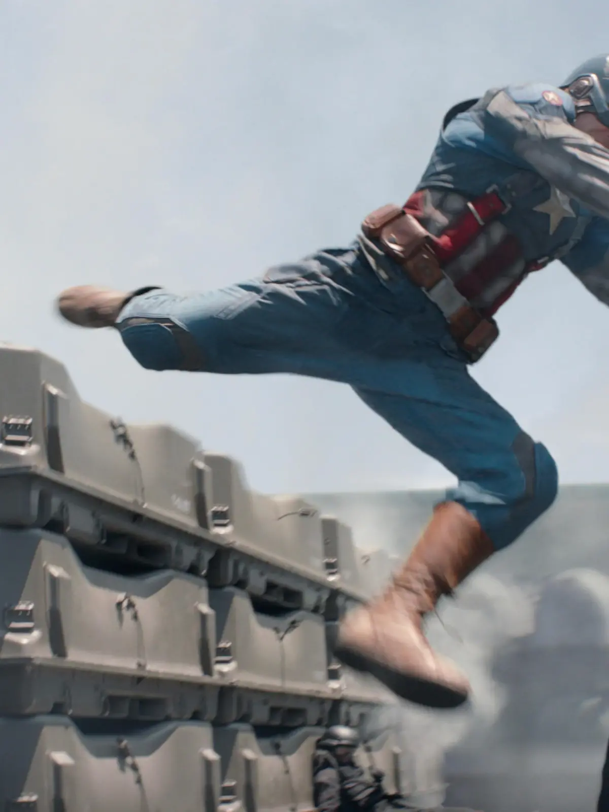 The Return of the First Avenger..Captain America/Steve Rogers (Chris Evans)..Ph: Film Frame..? 2014 Marvel.  All Rights Reserved.