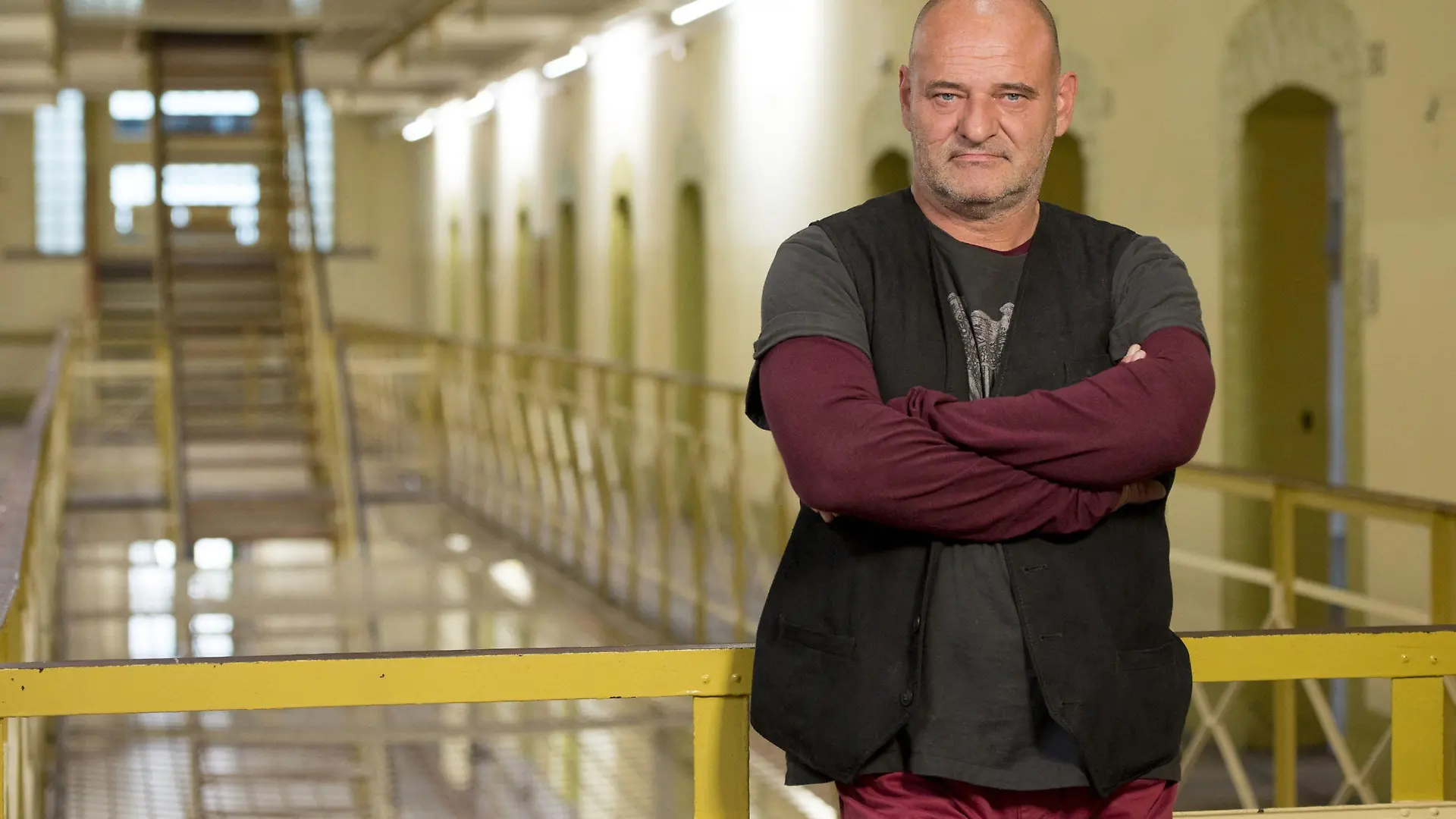 Götz Argus spielt den Häftling Paul Botz.