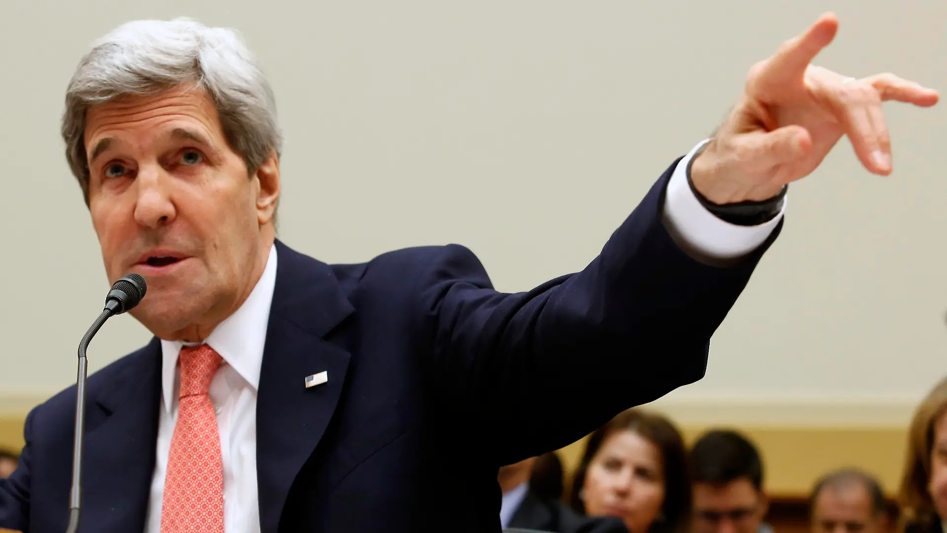 U.S. Secretary of State John Kerry testifies before the House Foreign Affairs Committee hearing on "Advancing U.S. Interests Abroad: The FY2015 Foreign Affairs Budget" on Capitol Hill in Washington March 13, 2014. REUTERS/Yuri Gripas (UNITED STATES - Tags: POLITICS)