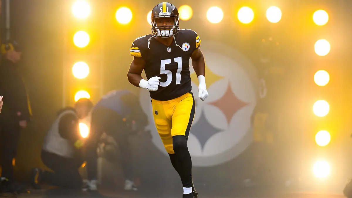 October 2, 2022, Pittsburgh, Pennsylvania, USA: October 2nd, 2022 Pittsburgh Steelers linebacker Myles Jack 51 entrance during Pittsburgh Steelers vs New York Jets in Pittsburgh, PA at Acrisure Stadium. Jake Mysliwczyk/BMR Pittsburgh USA - ZUMAb241 20221002_zsa_b241_050 Copyright: xJakexMysliwczykx/xBmrxMediax