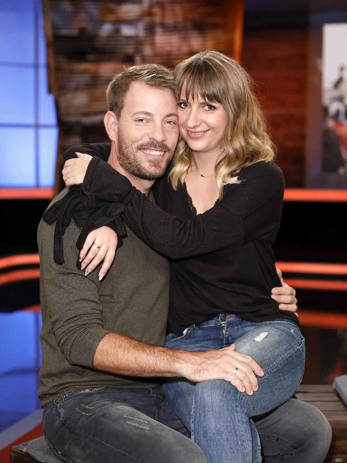  Gerald Heiser mit Ehefrau Anna Heiser beim 23. RTL-Spendenmarathon im Studio 8 der NOBEO Studios. Köln-Hürth, 23.11.2018 *** Gerald Heiser with his wife Anna Heiser at the 23 RTL Spendenmarathon in Studio 8 of NOBEO Studios Köln Hürth 23 11 2018 Foto:xC.xHardtx/xFuturexImage