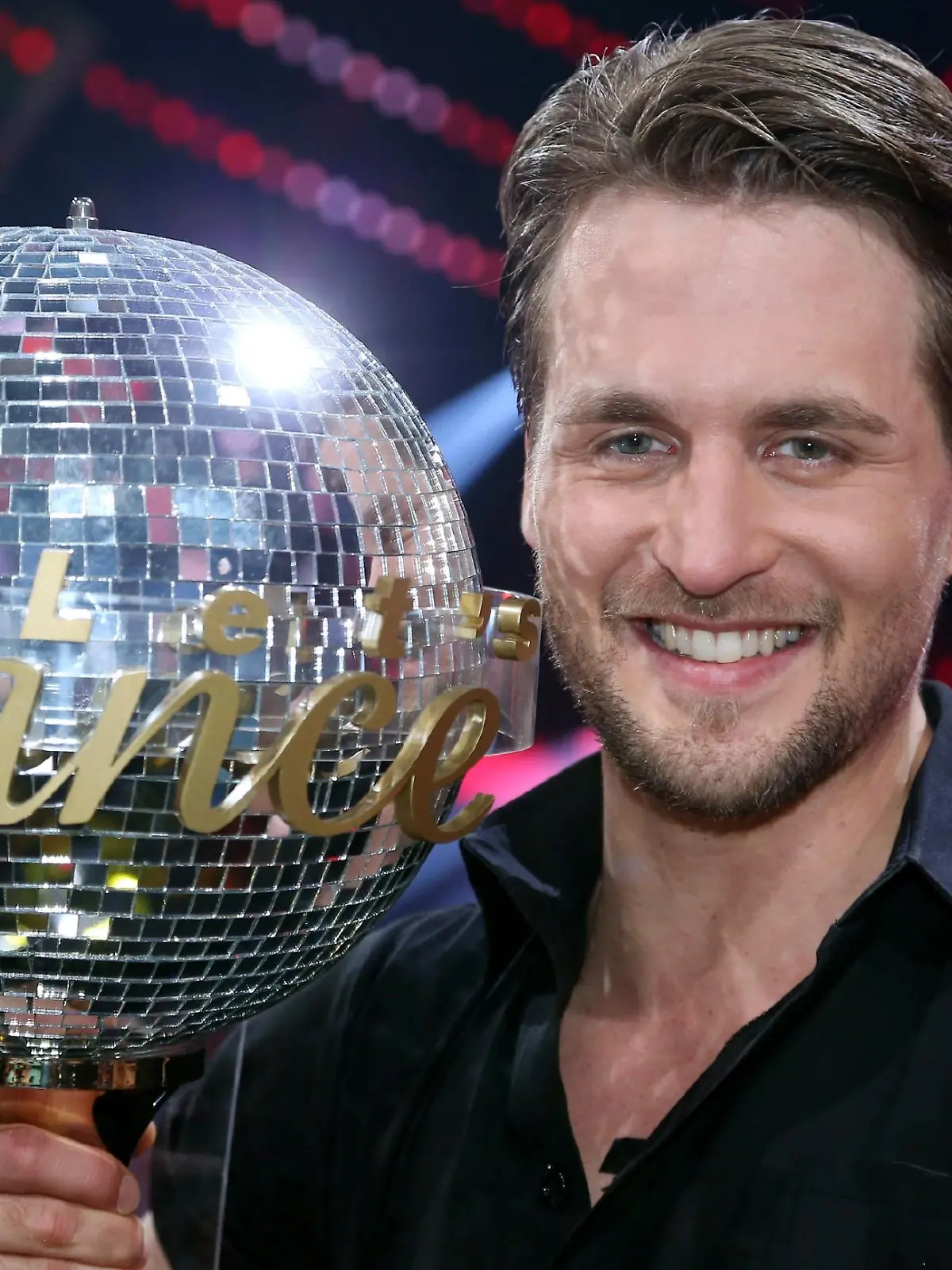 Alexander Klaws ist 'Dancing Star 2014'      Verwendung der Bilder für Online-Medien ausschließlich mit folgender Verlinkung:'Alle Infos zu 'Let's Dance' im Special bei RTL.de: www.rtl.de/cms/sendungen/lets-dance.html