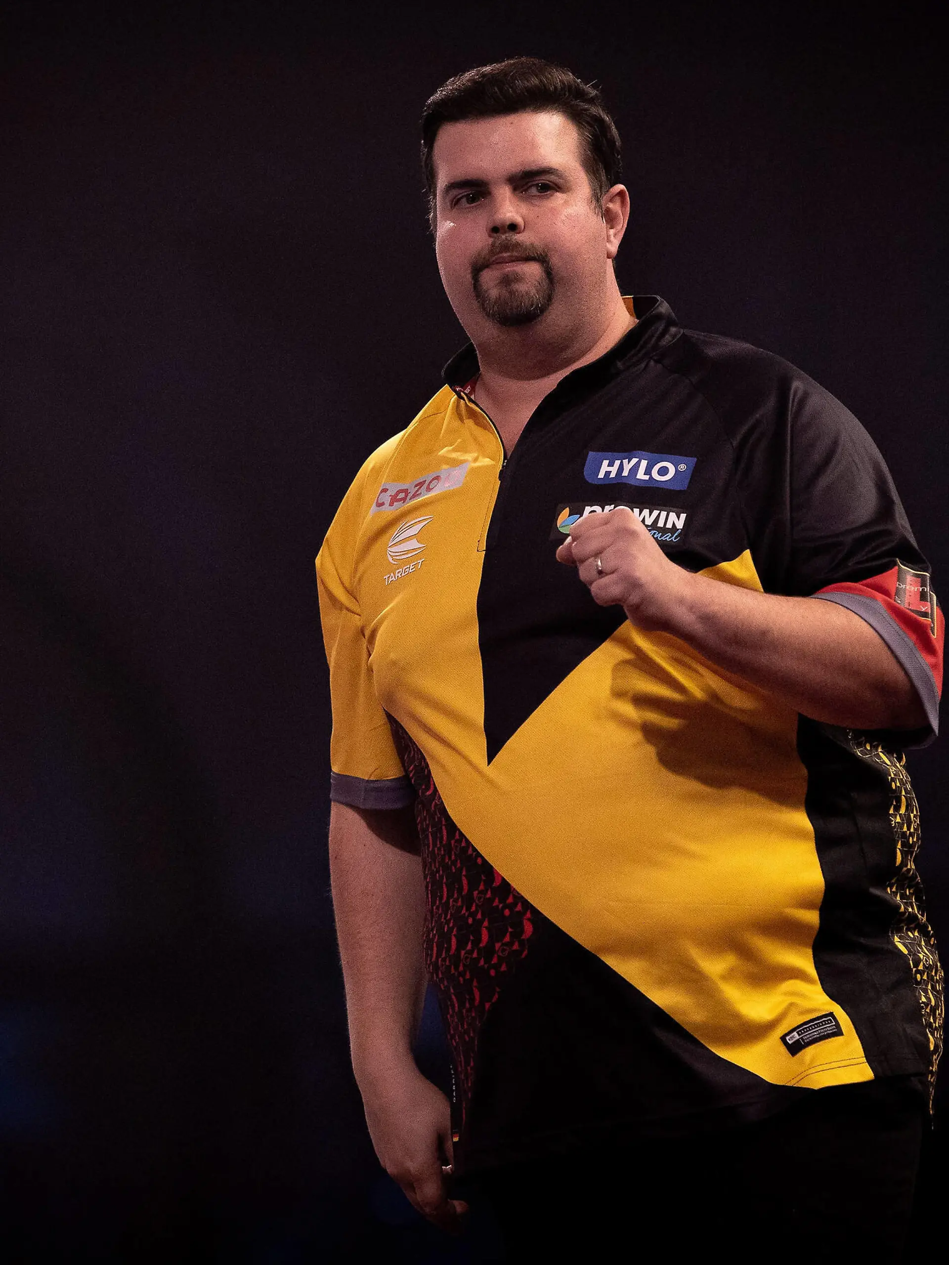  Darts PDC World Darts Championship Gabriel Clemens Germany reacts, celebrates, in his in his Third Round Match against Jim Williams Wales not in picture during the PDC World Darts Championship 2022 at Alexandra Palace, London, United Kingdom on 27 December 2022. London Alexandra Palace London United Kingdom Editorial use only PUBLICATIONxNOTxINxUK , Copyright: xIanxStephenx PSI-16517-0106