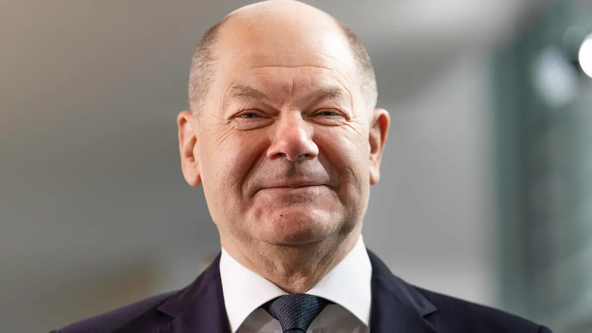  45. Bundeskabinettsitzung Aktuell, 21.12.2022, Berlin, Bundeskanzler Olaf Scholz SPD im Portrait im Vorfeld der Kabinettssitzung, Sitzung des Bundeskabinett im Bundeskanzleramt in Berlin Berlin Berlin Deutschland *** 45 Federal Cabinet Meeting Current, 21 12 2022, Berlin, Chancellor Olaf Scholz SPD in portrait in the run-up to the cabinet meeting, meeting of the Federal Cabinet in the Federal Chancellery in Berlin Berlin Germany