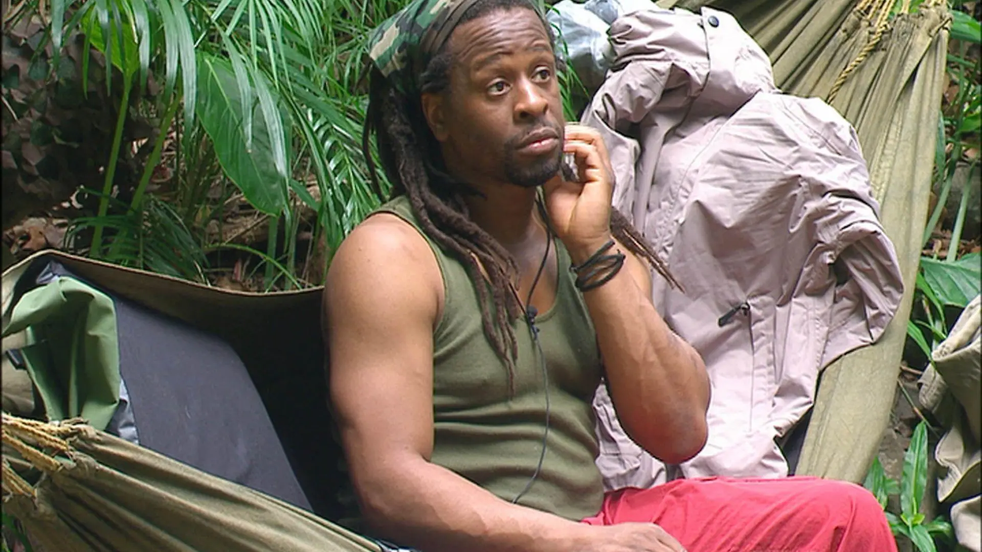 Tag 1 im Camp - Mola Adebisi hat das Camp erreicht.Verwendung der Bilder für Online-Medien ausschließlich mit folgender Verlinkung: "Alle Infos zu "Ich bin ein Star - Holt mich hier raus!" im Special bei RTL.de: http://www.rtl.de/cms/sendungen/ich-bin-ein-star.htmlNUR ZUR EINMALIGEN VERÖFFENTLICHUNG ! KEINE WEITERGABE AN DRITTE ! KEINE VERWENDUNG NACH DEM 14.02.2014 !! KEINE ARCHIVIERUNG !Suchbegriff: Dschungelcamp
