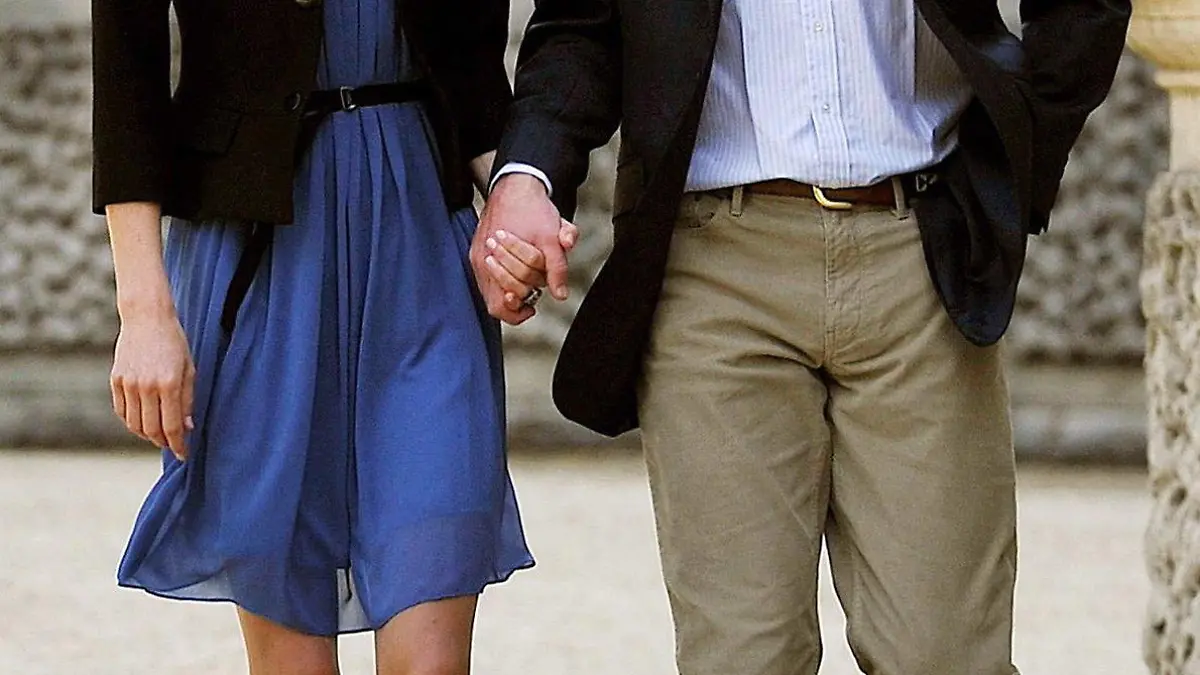 ARCHIV - Prinz William und seine Frau Kate (Foto vom 30.04.2011) erwarten Nachwuchs. Das teilte Williams Büro Clarence House am 03.12.2012 in London mit. Foto: epa (zu dpa-Meldung vom 03.12.2012) +++(c) dpa - Bildfunk+++