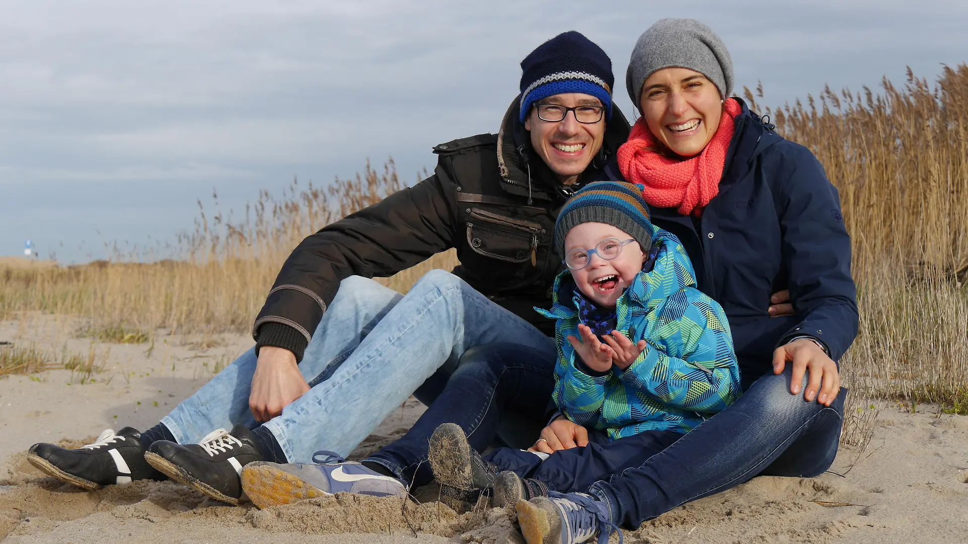 Jede gemeinsame freie Zeit nutzen Nils und seine Eltern zum Spielen, und um Kraft zu tanken.