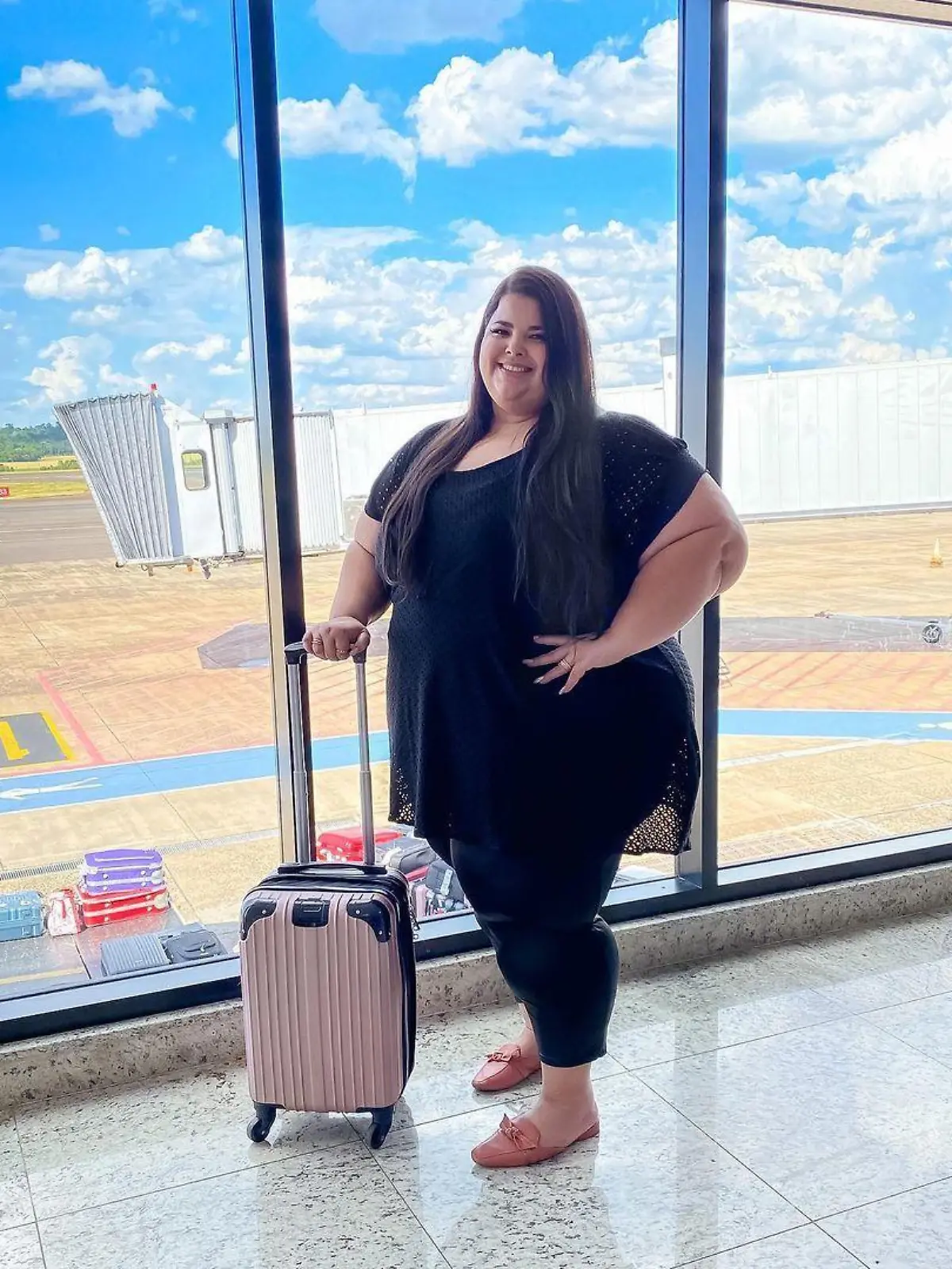Influencerin Juliana Nehmes hat Stress mit der Fluggesellschaft Quatar Airways.