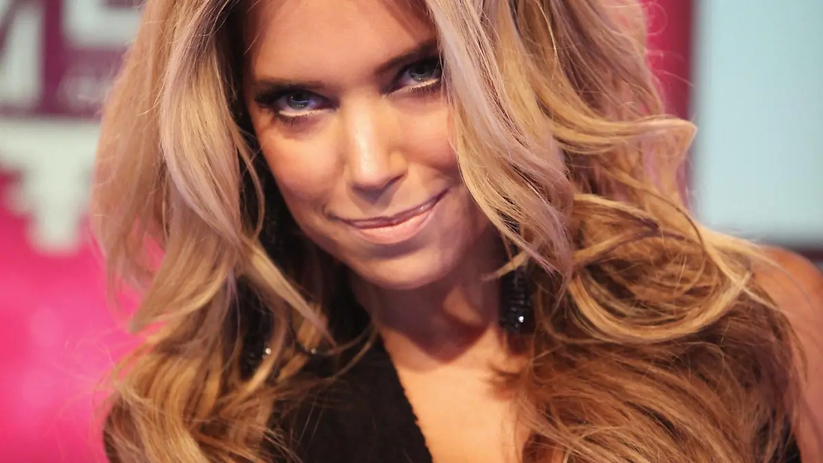 Bildnummer: 60698129  Datum: 10.11.2013  Copyright: imago/ReportersAMSTERDAM - Sylvie Meis at the 2013 MTV EMA at the Ziggodome in Amsterdam. Copyright: Saskia Bagchus / All Access Bronvermelding verplicht / no archives / no facebook / no twitter PUBLICATIONxINxGERxSUIxAUTxHUNxONLY Entertainment People x0x xkg 2013 hoch premiumd MTV Europe Music Awards Live Awards Show Entertainment Amsterdam Netherlands  60698129 Date 10 11 2013 Copyright Imago Reporters Amsterdam Sylvie Meis AT The 2013 MTV Ema AT The  in Amsterdam Copyright Saskia Bagchus All Access   No Archives No Facebook No Twitter PUBLICATIONxINxGERxSUIxAUTxHUNxONLY Entertainment Celebrities x0x xkg 2013 vertical premiumd MTV Europe Music Awards Live Awards Show Entertainment Amsterdam Netherlands  