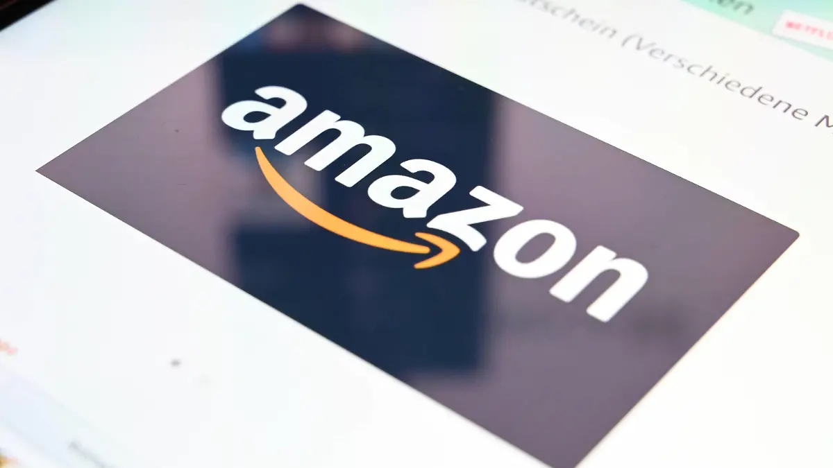 Stock- und Symbolbilder I 25.01.2022 Thema Apps und Ähnliches: Amazon, Onlineversandhändler, Produktpalette, Marktführer, Internethandel, Bücher, CDs, Videos, Online, Onlinemarktplatz, Versandhändler, Versandhandel, AWS Hamburg Hamburg Hamburg Deutschland *** Stock and Icon Images I 25 01 2022 Theme Apps and Similar Amazon, online mail order company, product range, market leader, internet trade, books, CDs, videos, online, online marketplace, mail order company, mail order business, AWS Hamburg Hamburg Germany Copyright: xLobeca/FelixxSchlikisx 