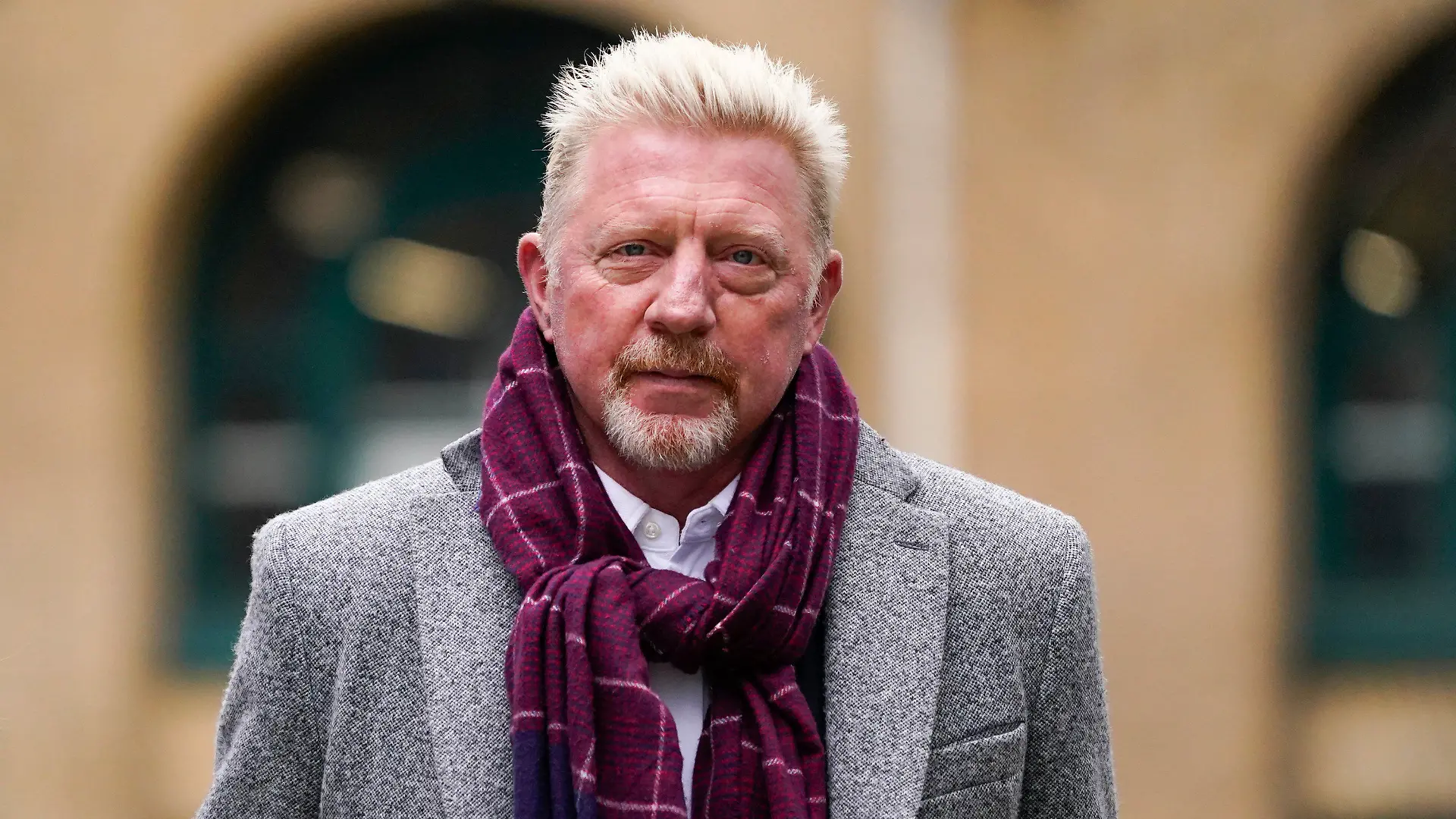 ARCHIV - 08.04.2022, Großbritannien, London: Boris Becker, ehemaliger Tennis-Profi, trifft zu seinem Strafprozess am Southwark Crown Court ein. (zu dpa «Boris Becker droht nach Abschiebung keine Strafe in Deutschland») Foto: Alberto Pezzali/AP/dpa +++ dpa-Bildfunk +++