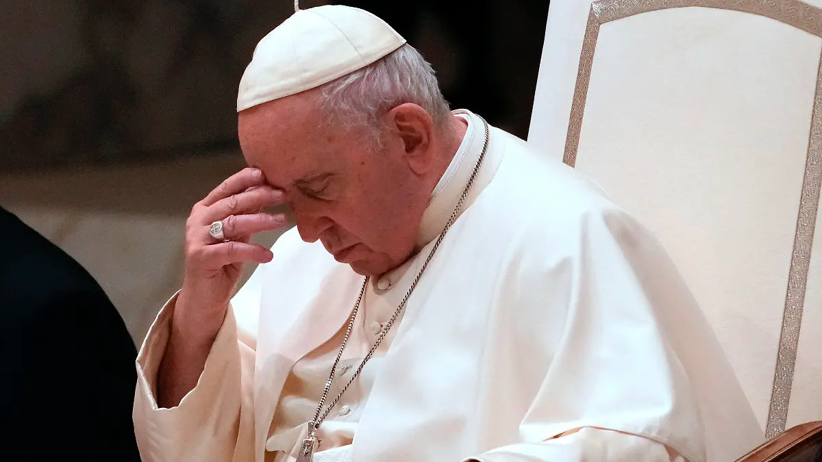 14.12.2022, Vatikan, Vatikanstadt: Papst Franziskus bei seiner wöchentlichen Generalaudienz in der Halle Paul VI. im Vatikan, Foto: Domenico Stinellis/AP/dpa +++ dpa-Bildfunk +++