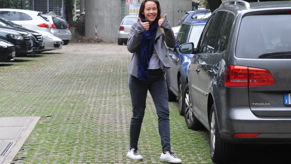 Aurora Ramazzotti out of the clinic.