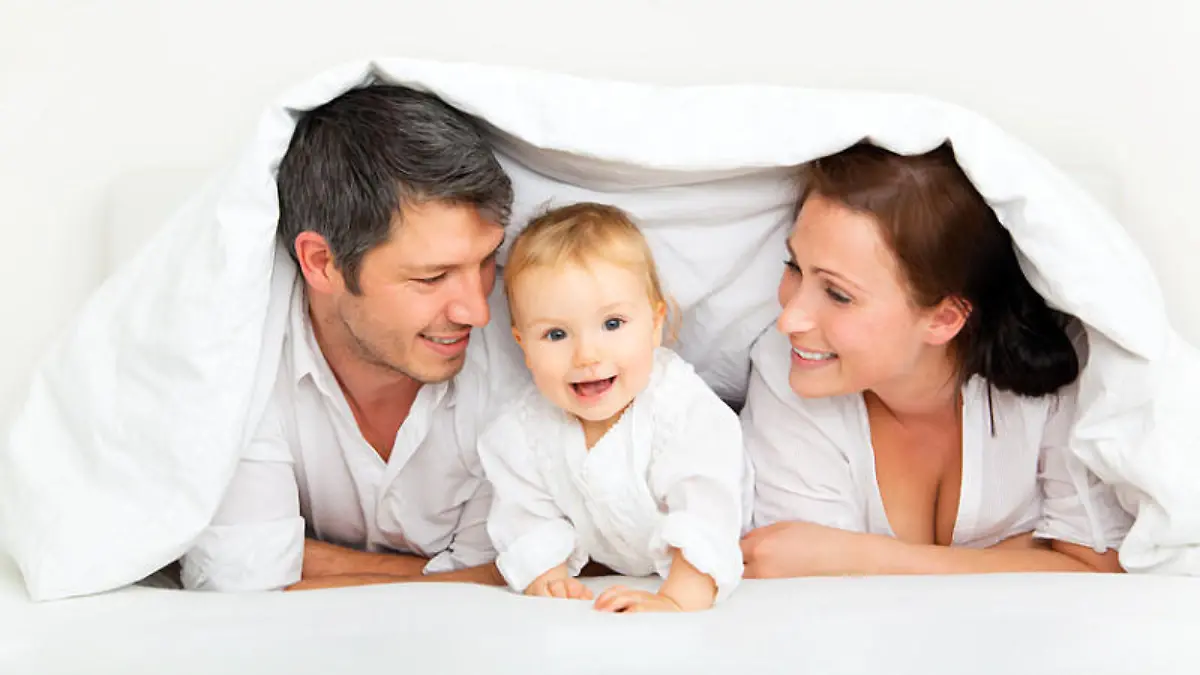 Jedes 4. Kind in Deutschland schläft regelmäßig bei Mama und Papa im Bett.