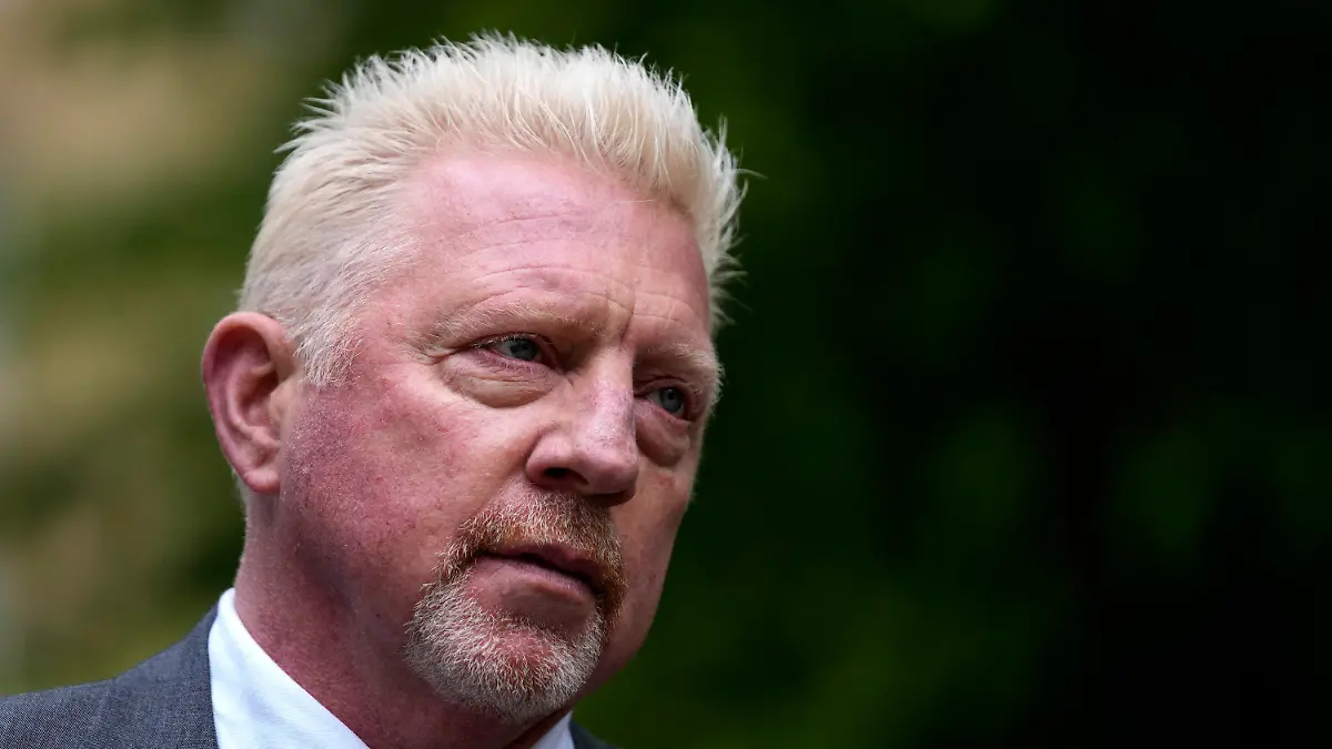 ARCHIV - 29.04.2022, Großbritannien, London: Boris Becker, ehemaliger Tennis-Profi aus Deutschland, kommt zum Southwark Crown Court. Der Deutsche Tennis-Bund würde den derzeit in einem britischen Gefängnis sitzenden Ex-Tennis-Profi in Zukunft gerne wieder einbinden (zu dpa: «Tennis-Verband nach Becker-Rückkehr: «weiterhin engen Austausch»») Foto: Frank Augstein/AP/dpa +++ dpa-Bildfunk +++