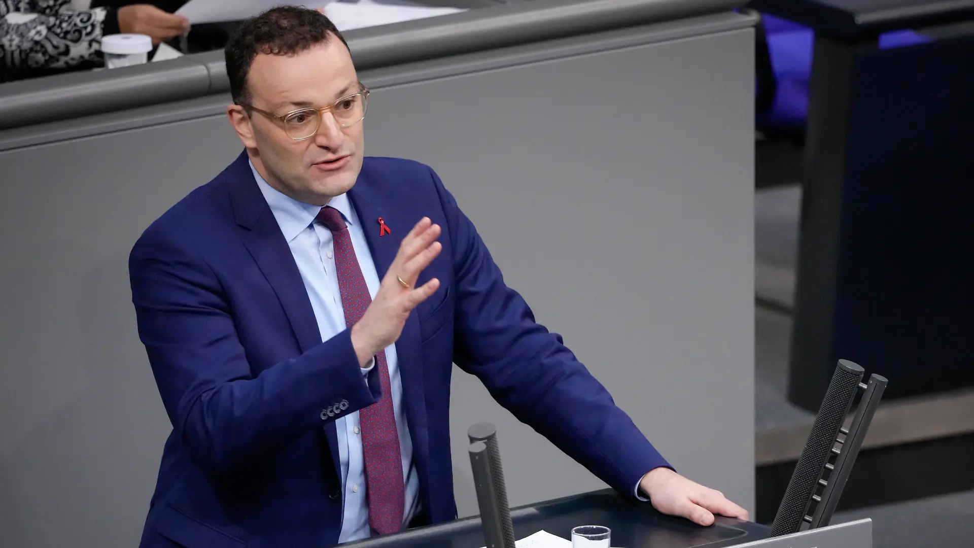 73. Bundestagssitzung und Debatte Aktuell,01.12.2022 Berlin, Jens Spahn von der Partei CDU/CSU im Portrait bei seiner Rede zur Debatte Transatlantisches Wirtschafts- und Handelsabkommen CETA bei der 73. Sitzung des Deutschen Bundestag in Berlin Berlin Berlin Deutschland *** 73 Bundestag session and debate Current,01 12 2022 Berlin, Jens Spahn of the CDU CSU party in portrait during his speech on the debate Transatlantic Economic and Trade Agreement CETA at the 73 session of the German Bundestag in Berlin Berlin Germany