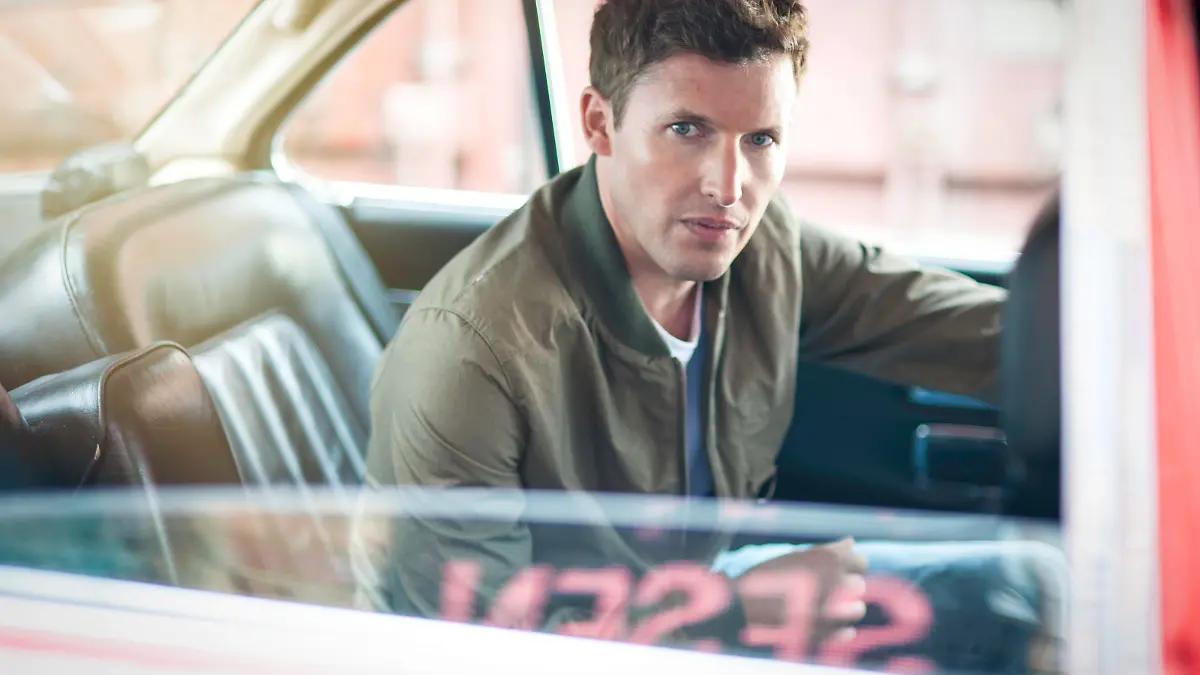 James Blunt New Press Picture 2013.jpg