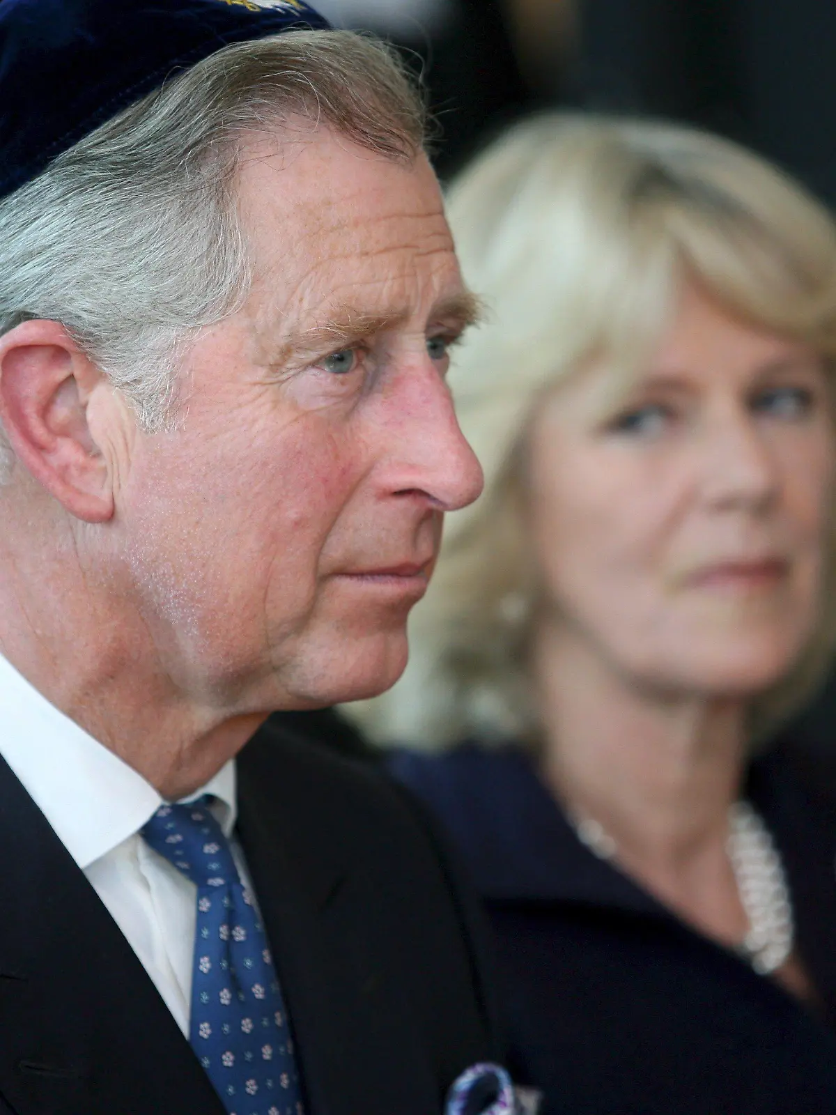 Charles (L), Prince of Wales and Duchess of Cornwall Camilla (R), during the opening of the new Jewish Community Centre in Cracow, 29 April 2008. Prince Charles became patron of the community centre project after visiting Poland in 2002. Crakow's Kazimierz district was a flourish centre of Jewish life in the city for centuries. Most of KrakowÑs Jews were murdered by the Nazis during World War II. EPA/JACEK BEDNARCZYK POLAND OUT +++(c) dpa - Bildfunk+++