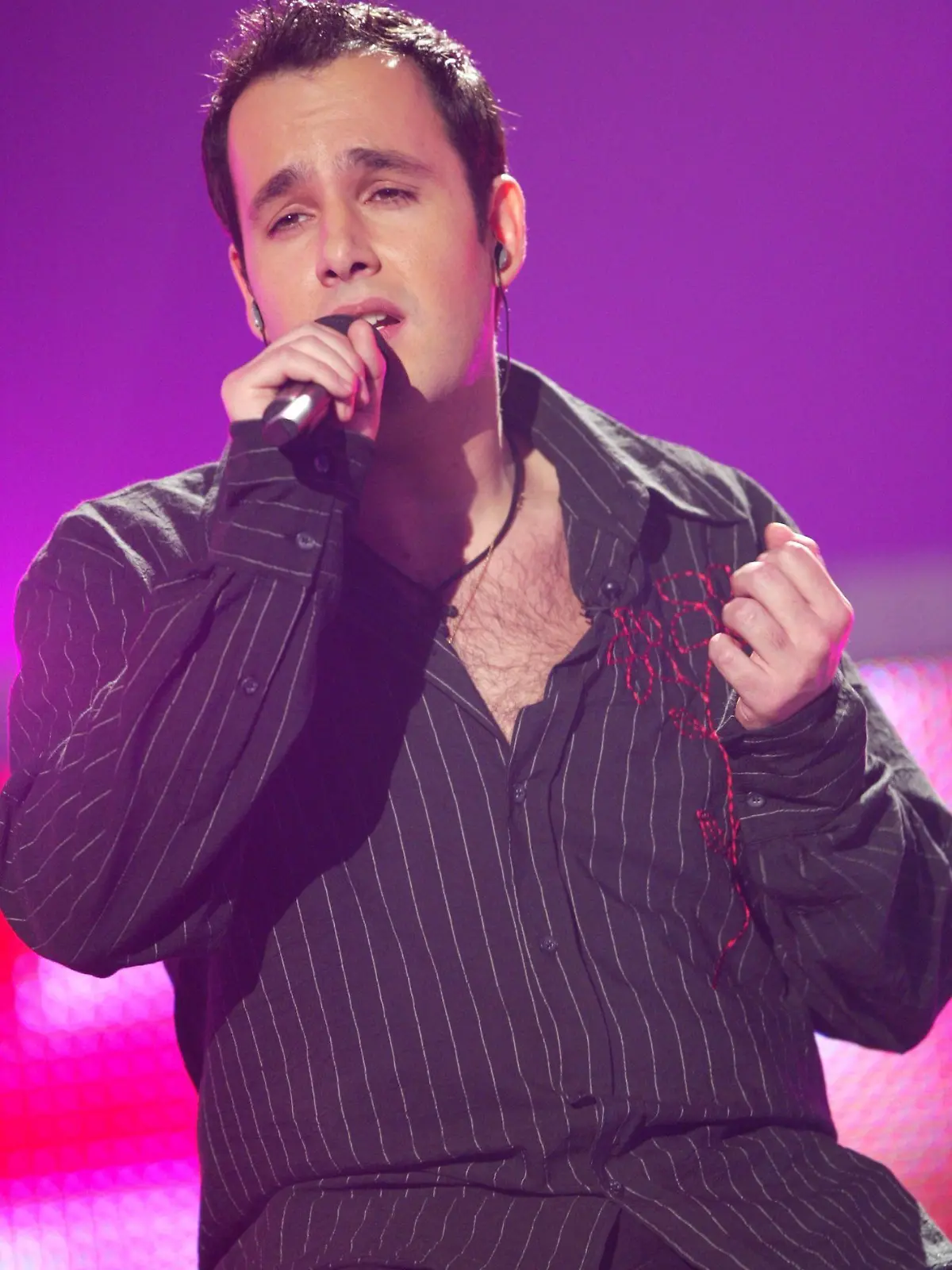 Nektarios Bamiatzis aus Stuttgart beim Live-Auftritt.// Foto: Gregorowius//