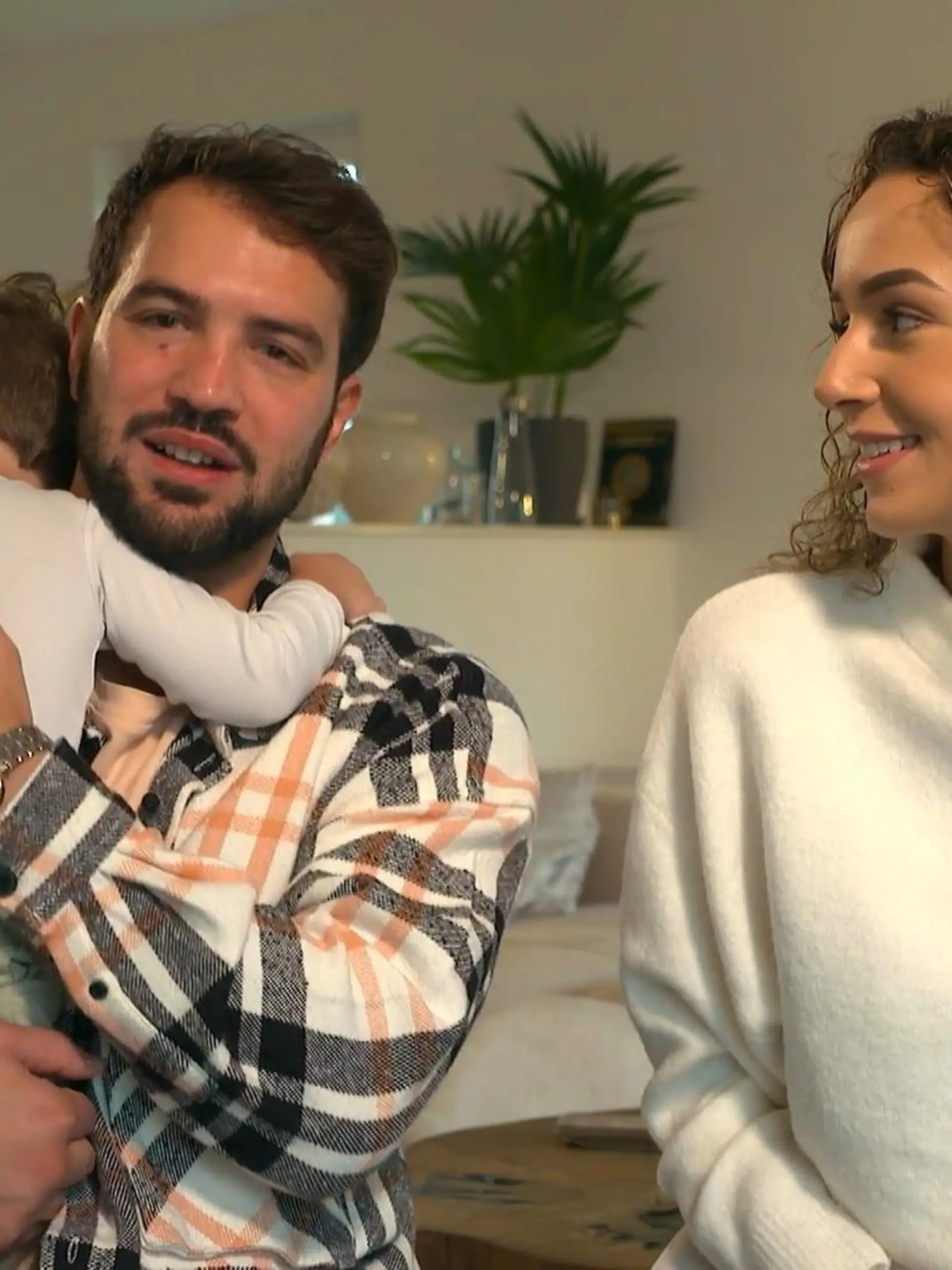 Yasin und Samira sind seit 2019 ein Paar und werden bald zum zweiten Mal Eltern.