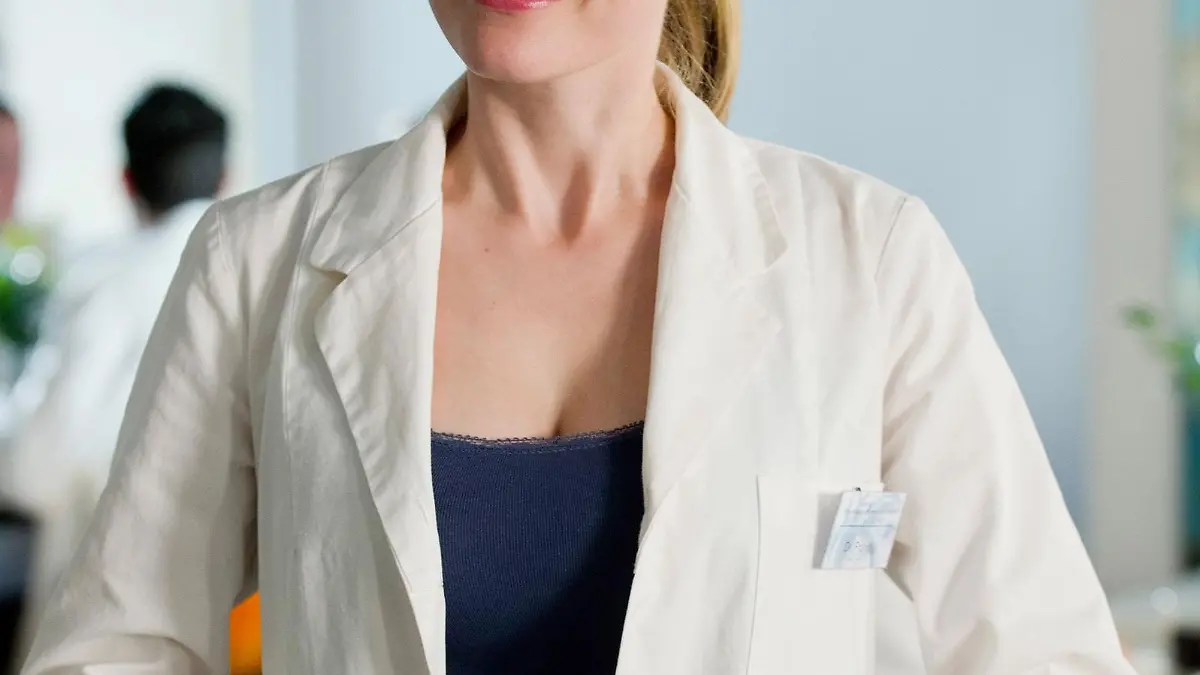 Dr. Fritzi Frühling (Inez Bjørg David)