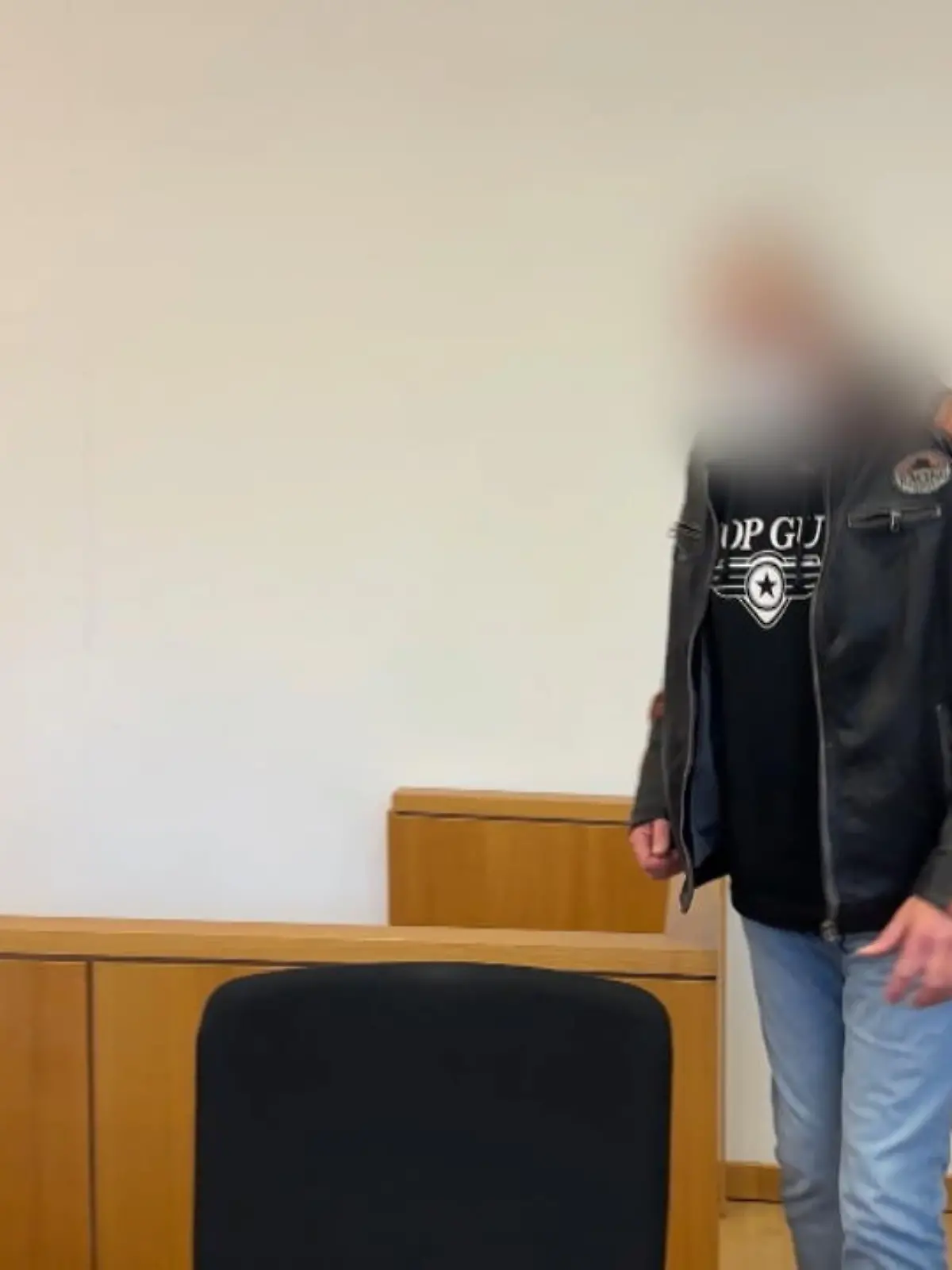 Bild zu: "Liebes-Schwindler verurteilt "
