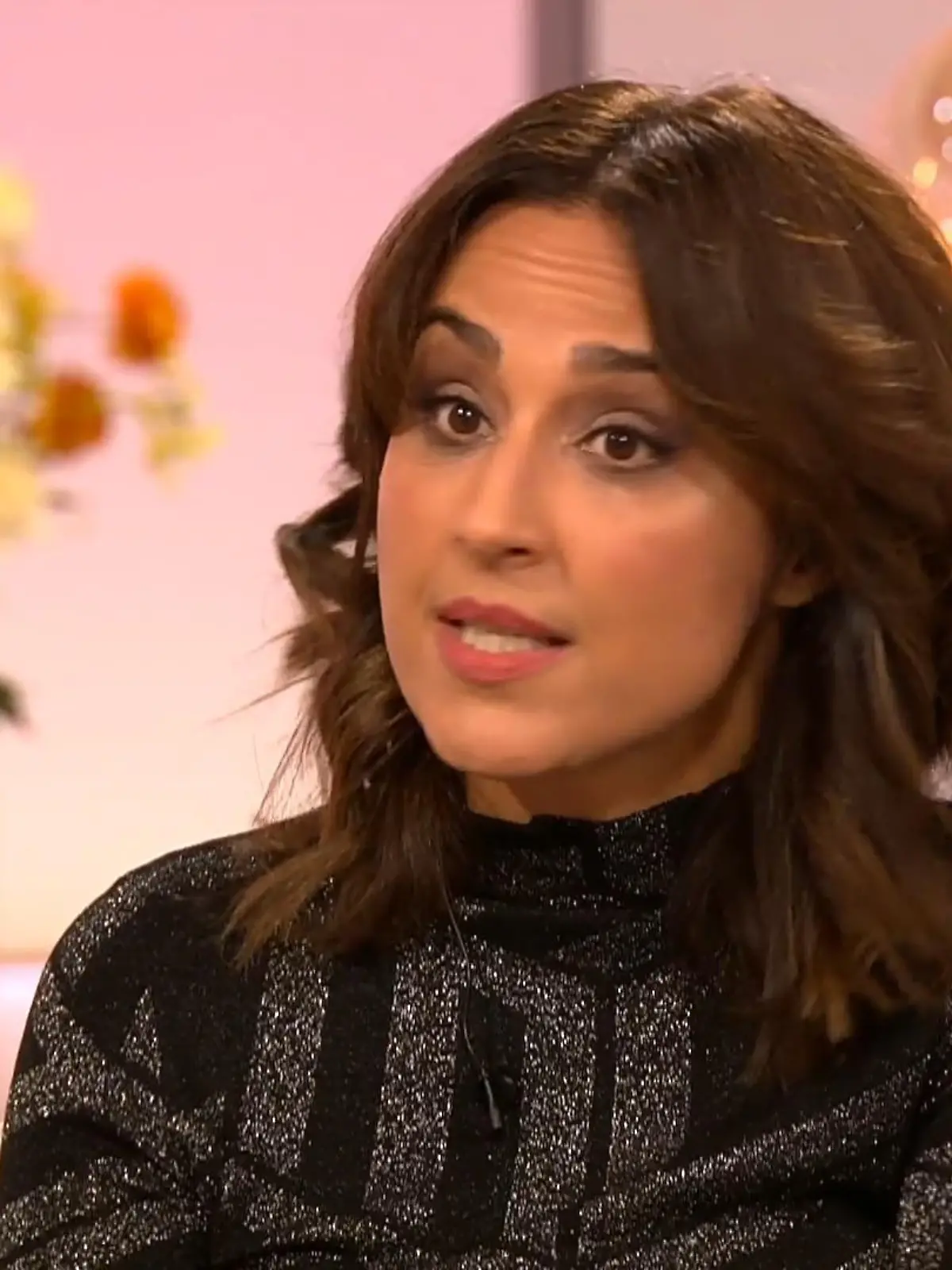 Bild zu: "Nina Moghaddam: Ärger mit iranischer Sittenpolizei"