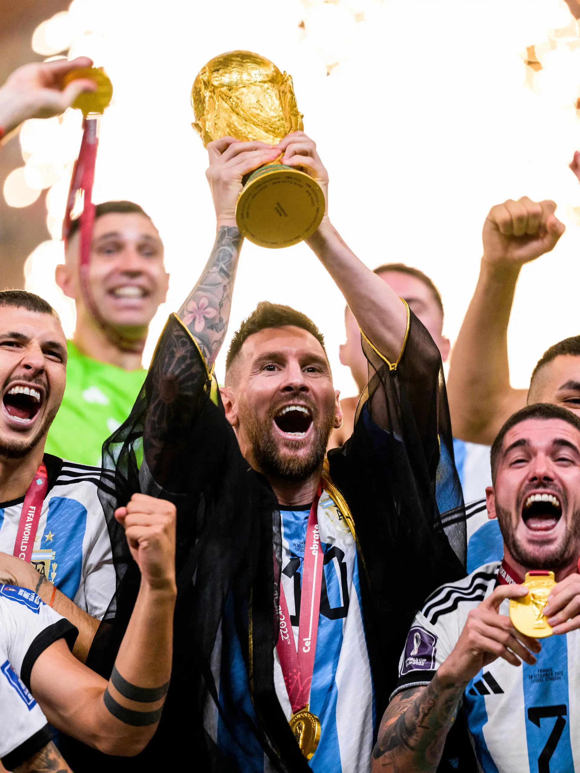  221218 Lionel Messi of Argentina lifts the FIFA World Cup, WM, Weltmeisterschaft, Fussball Trophy after the FIFA World Cup 2022 final between Argentina and France on December 18, 2022 in Doha. Photo: Joel Marklund / BILDBYRAN / kod JM / JM0415 bbeng fotboll football soccer fotball vm fotbolls-vm fotball-vm fotbolls-vm 2022 fifa world cup 2022 final argentina frankrike france champions world champions FIFA World Cup Champions Gold medalist jubel celebration *** 221218 Lionel Messi of Argentina lifts the FIFA World Cup Trophy after the FIFA World Cup 2022 final between Argentina and France on December 18, 2022 in Doha Photo Joel Marklund BILDBYRAN code JM JM0415 bbeng football football soccer fotball world cup football world cup football world cup 2022 fifa world cup 2022 final argentina france france champions world champions FIFA World Cup Champions Gold medalist jubilation celebration, PUBLICATIONxNOTxINxSWExNORxAUT Copyright: JOELxMARKLUND BB221218JM175