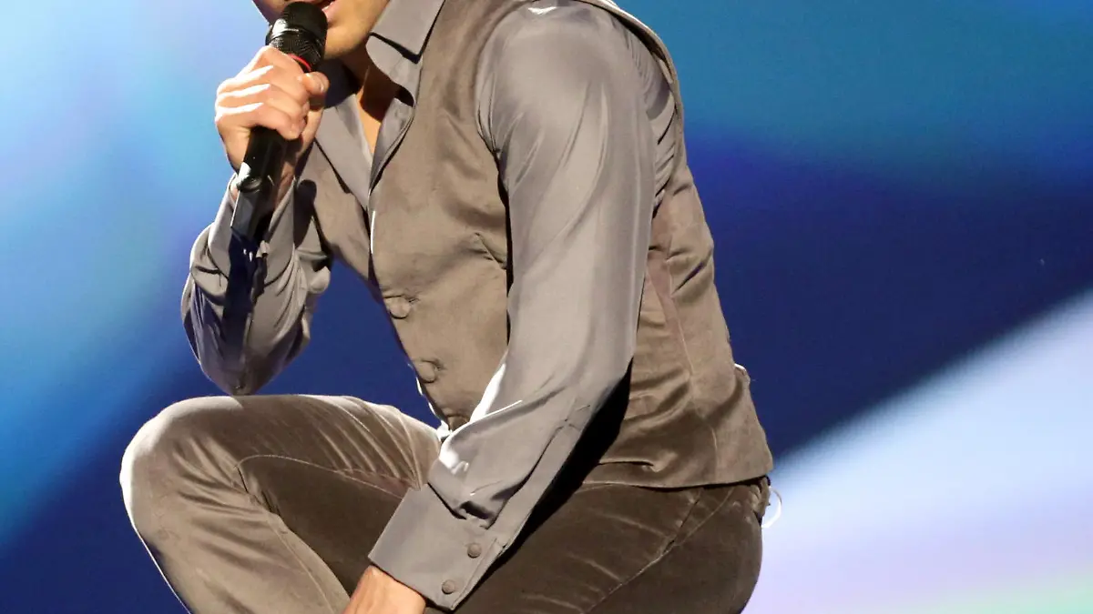 Singer Farid Mammadov representing Azerbaijan performing during the Grand Final of the Eurovision Song Contest 2013 in Malmo, Sweden, 18 May 2013. The annual event is watched by millions of television viewers who also take part in voting. Photo: Joerg Carstensen/dpa +++(c) dpa - Bildfunk+++