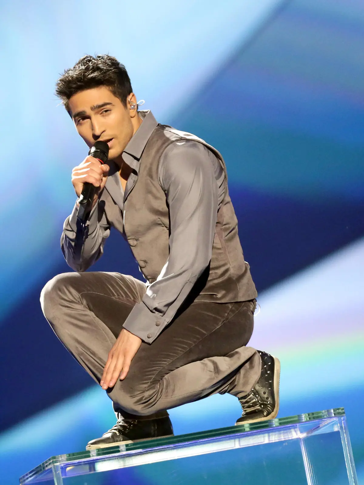 Singer Farid Mammadov representing Azerbaijan performing during the Grand Final of the Eurovision Song Contest 2013 in Malmo, Sweden, 18 May 2013. The annual event is watched by millions of television viewers who also take part in voting. Photo: Joerg Carstensen/dpa +++(c) dpa - Bildfunk+++