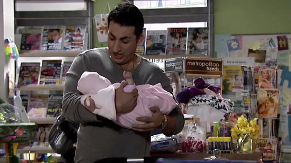 Tayfun & Mesut als Babysitter Zwei Machos und ein Baby